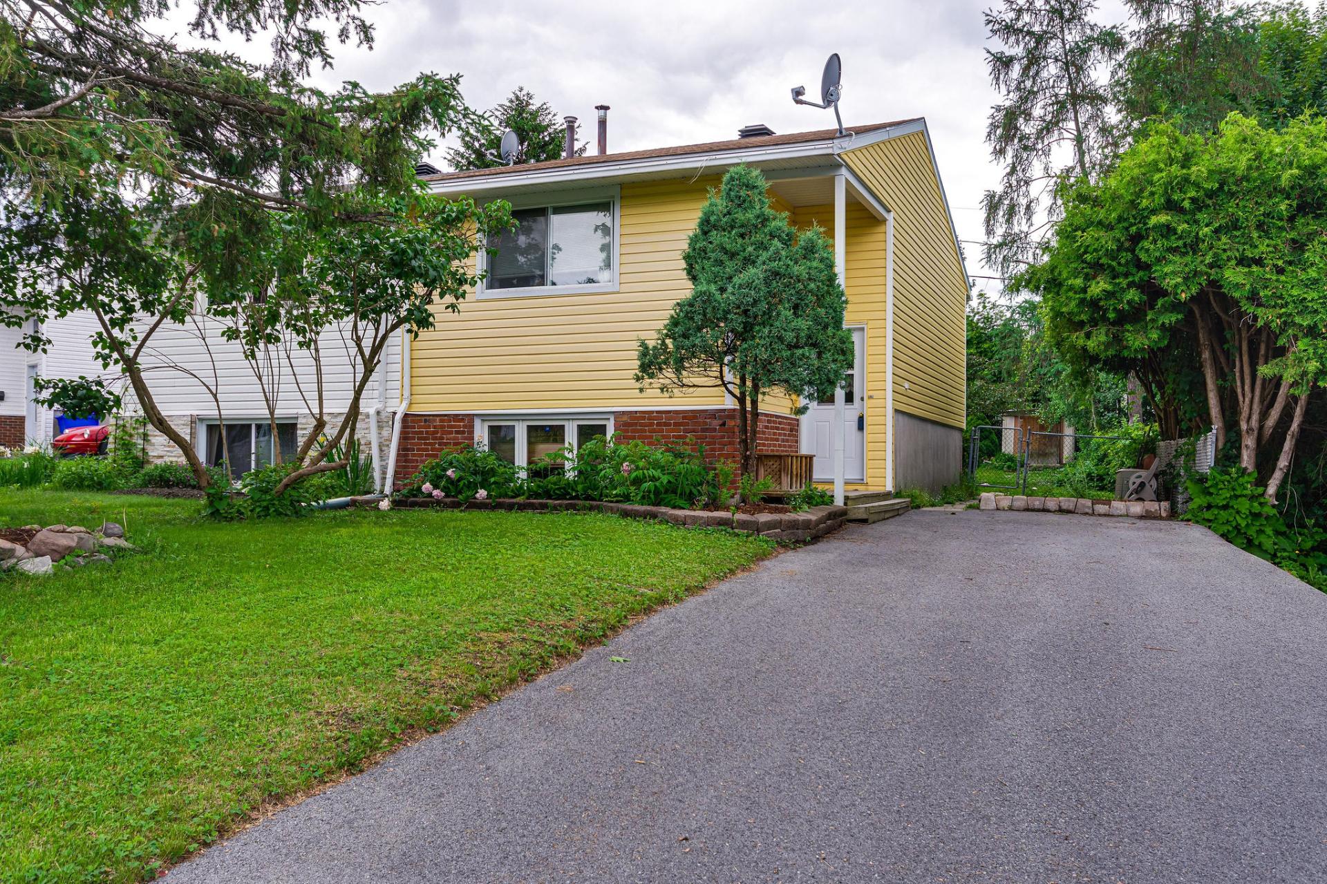 62&nbsp;Rue Perras