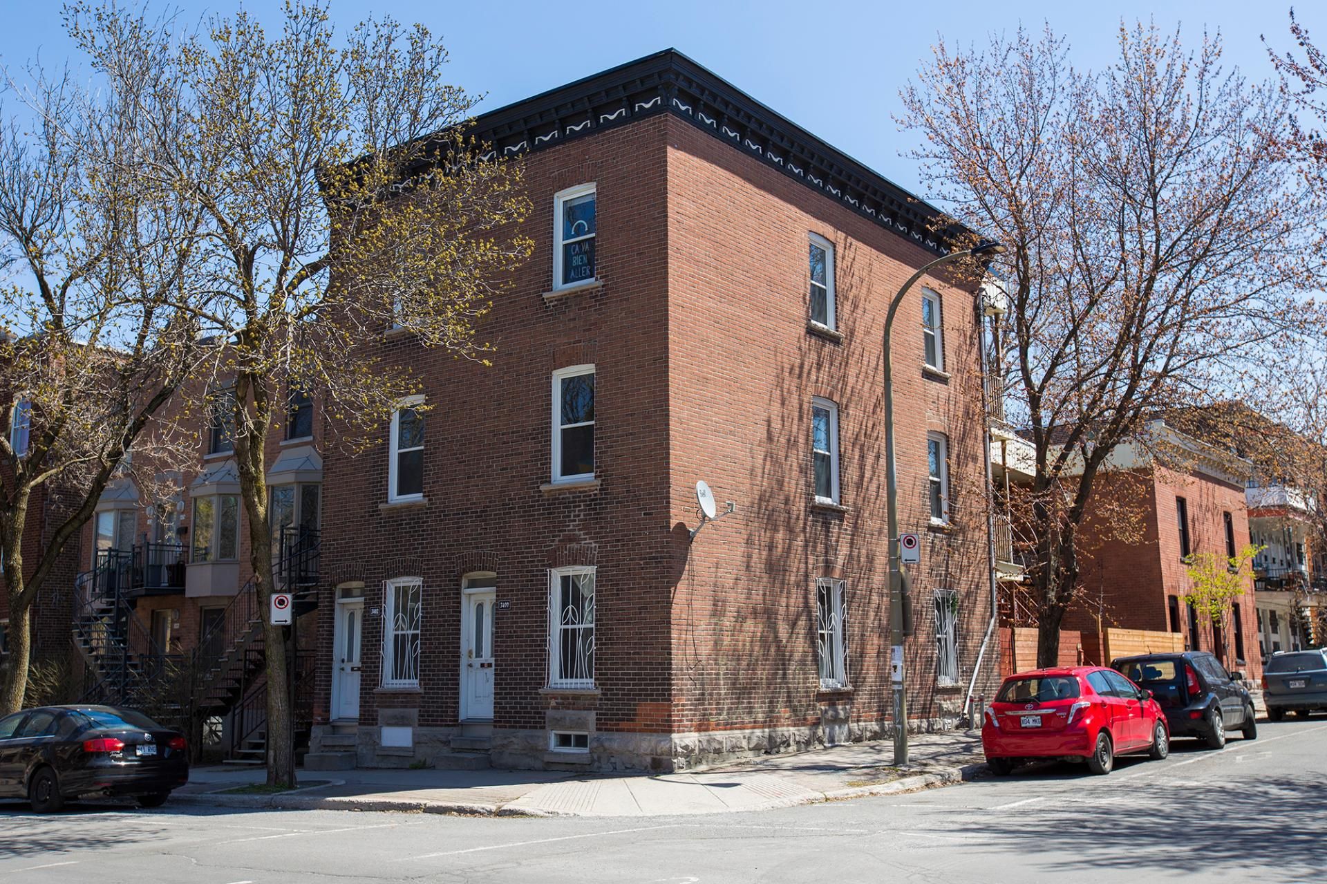 3400&nbsp;Rue Adam