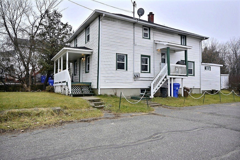 101&nbsp;Boul. Lorrain