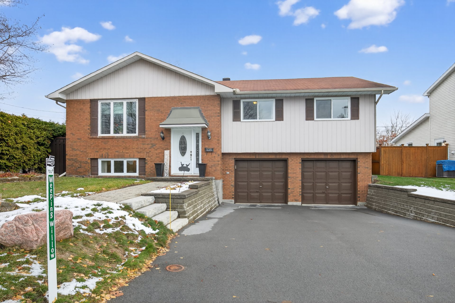 235 Av. des Voyageurs