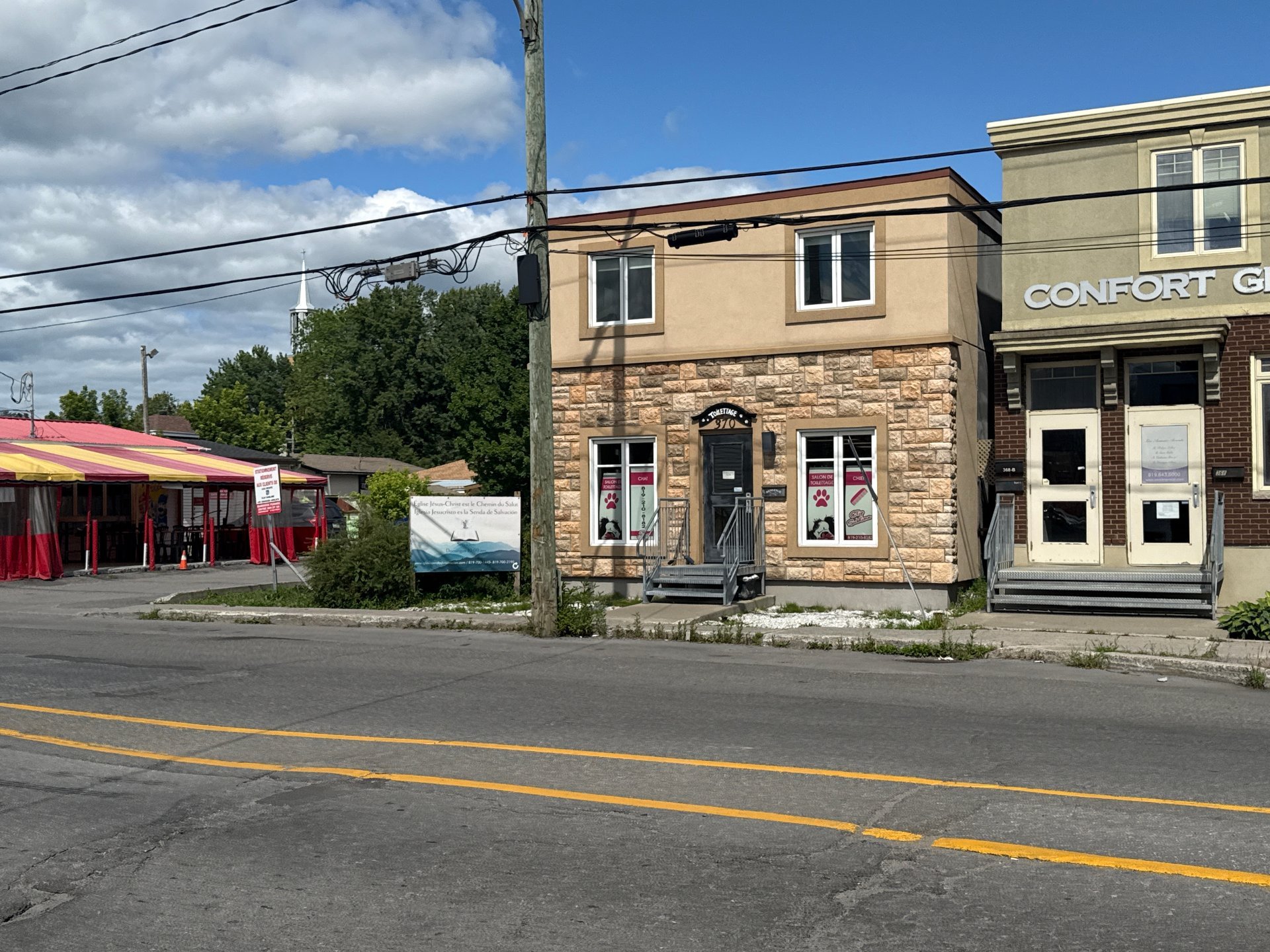 370 Rue Main