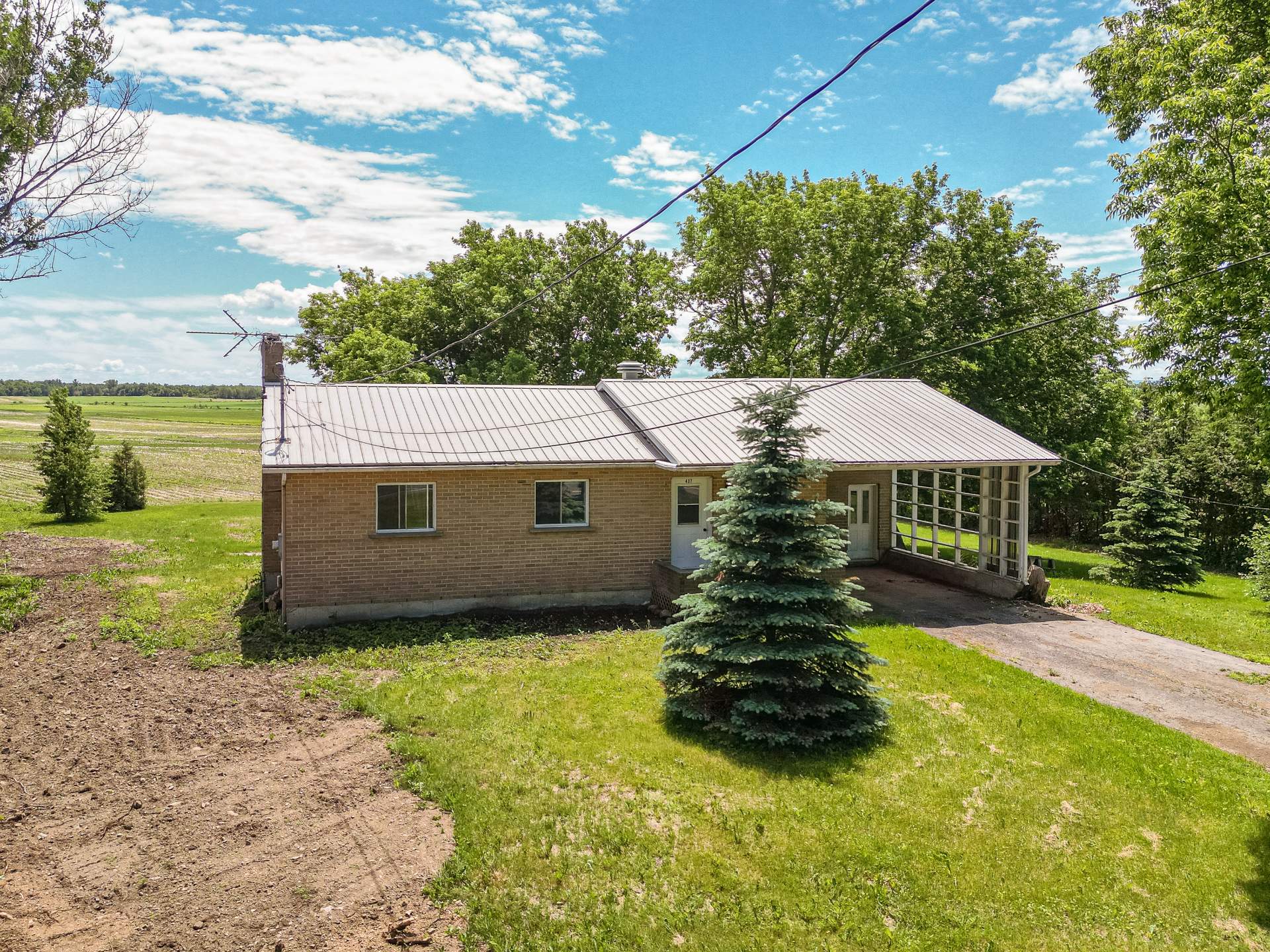 MLS: 17843674