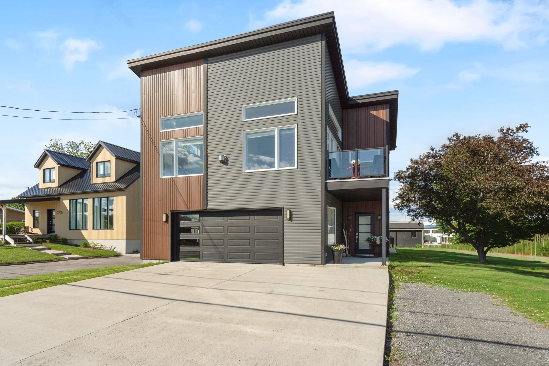 MLS: 22490384