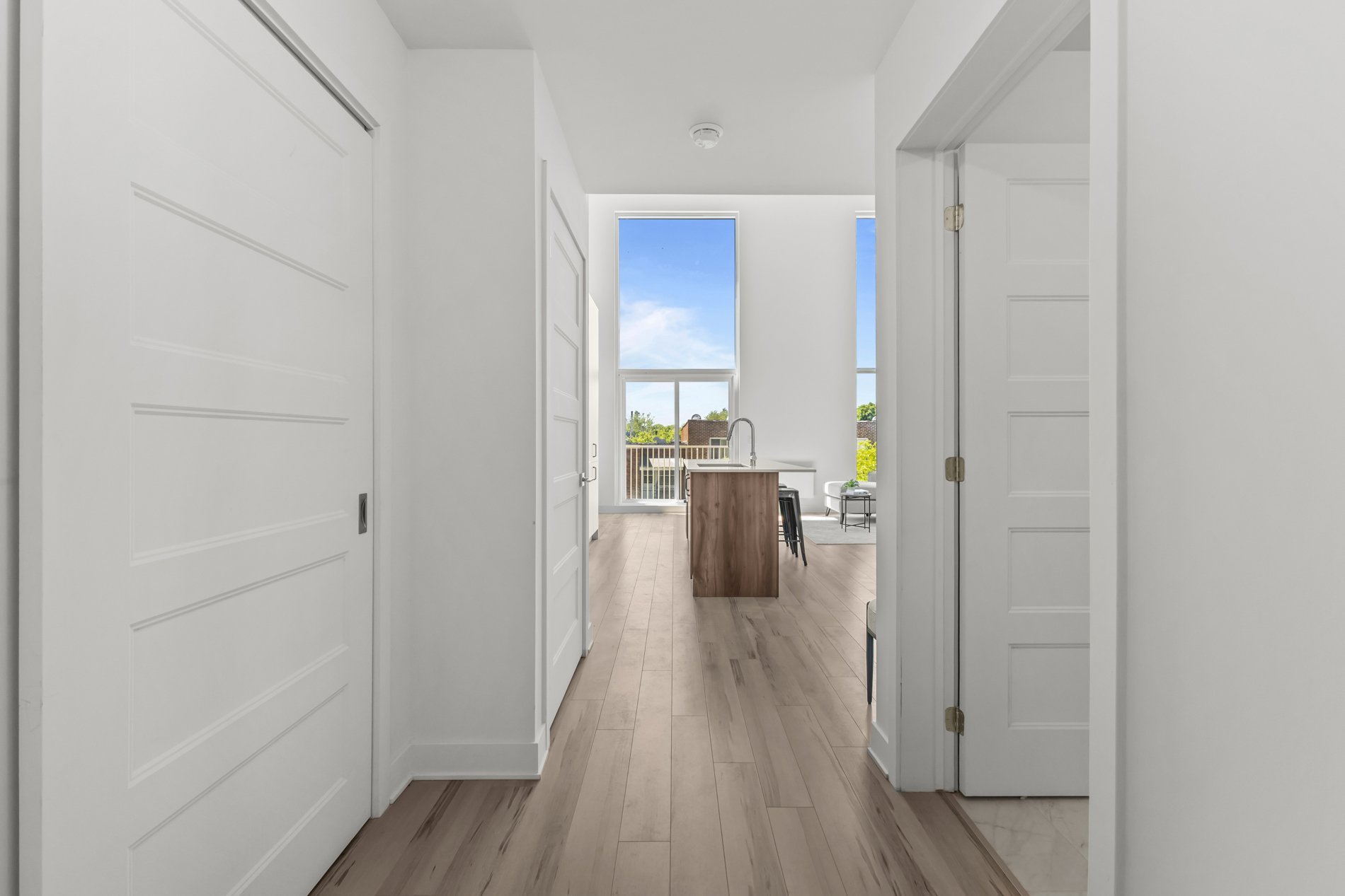 MLS: 24953009