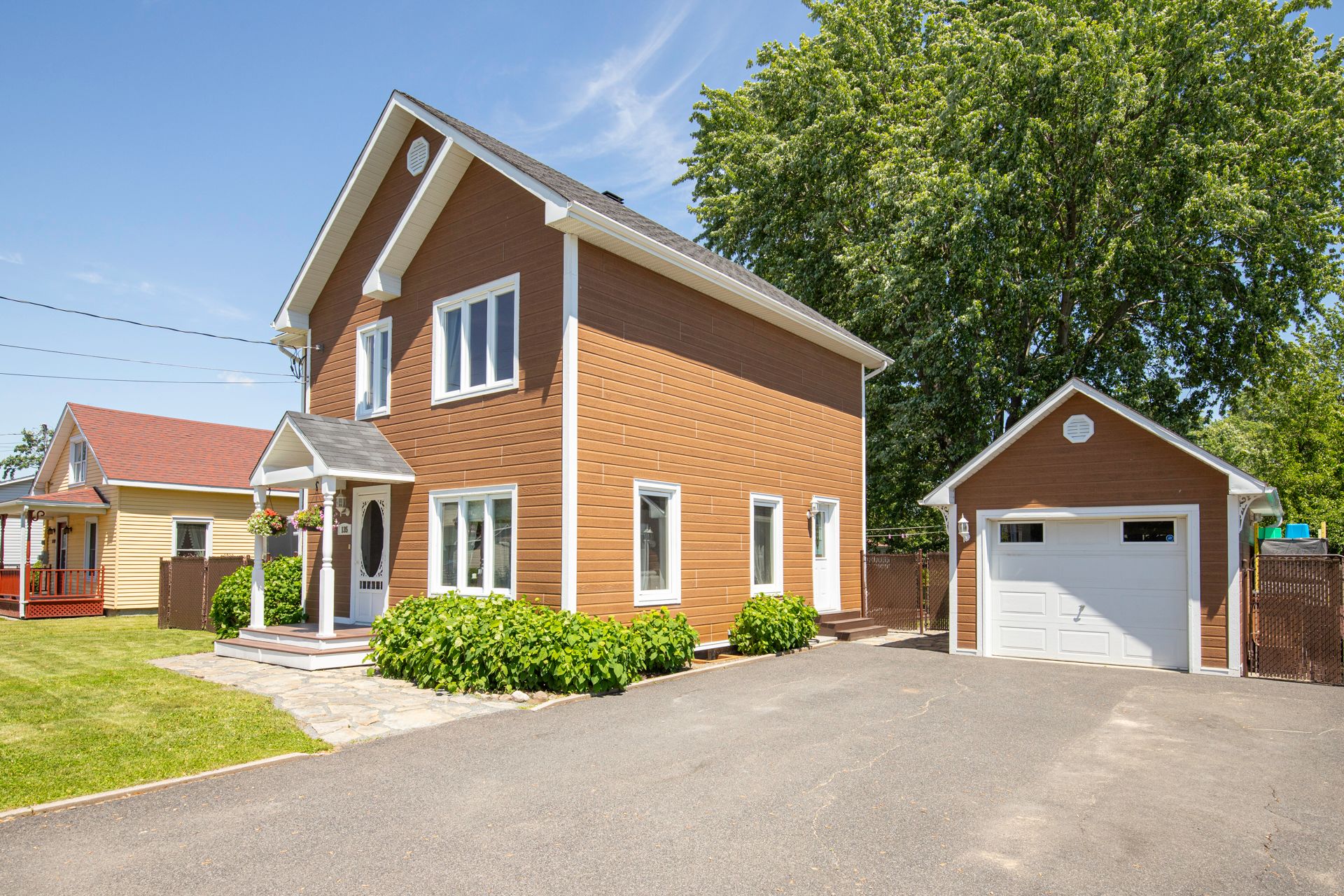 MLS: 26067578