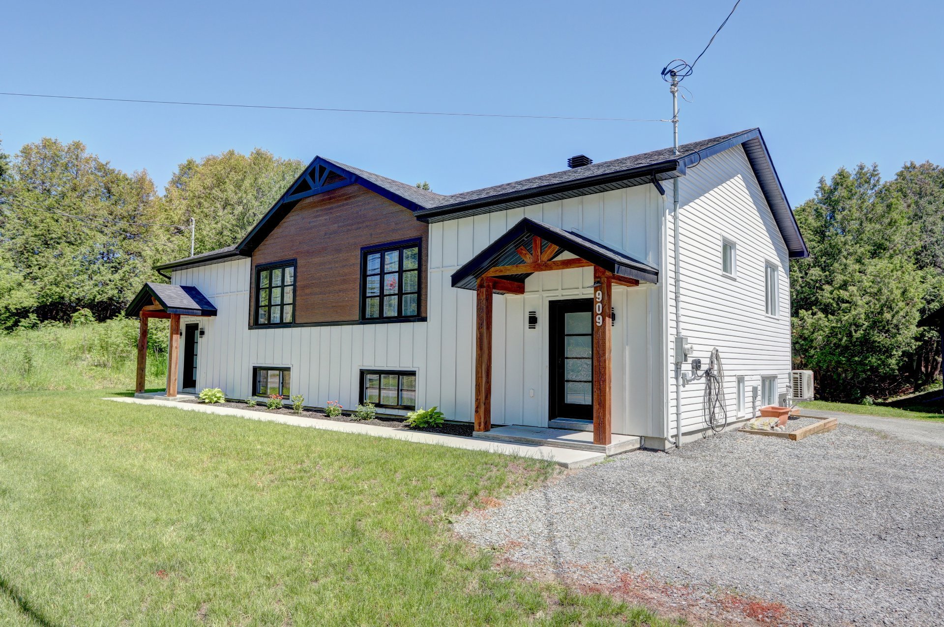 MLS: 16133039