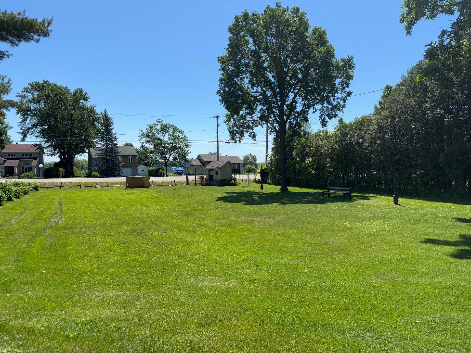 MLS: 25600384