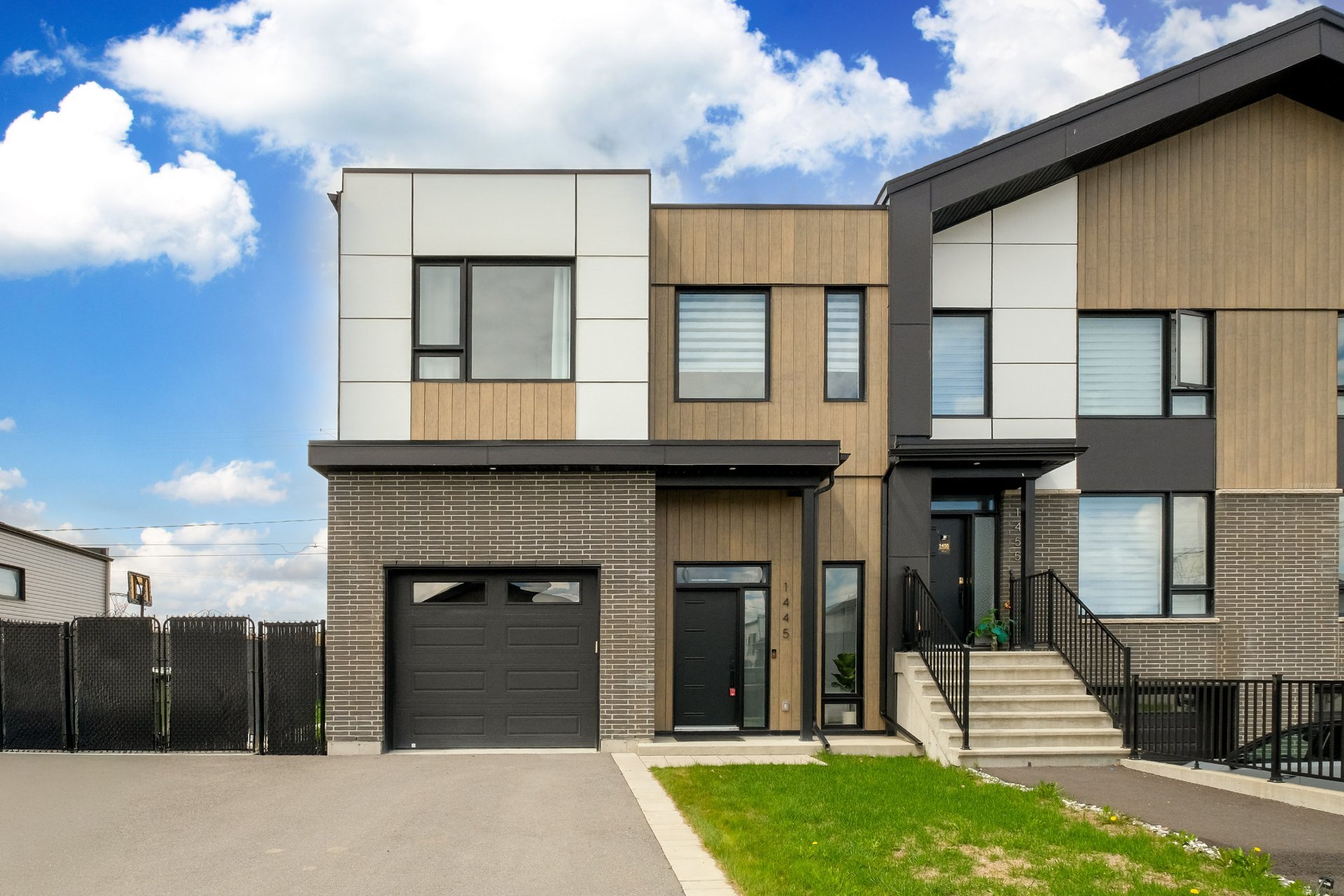 MLS: 25057492