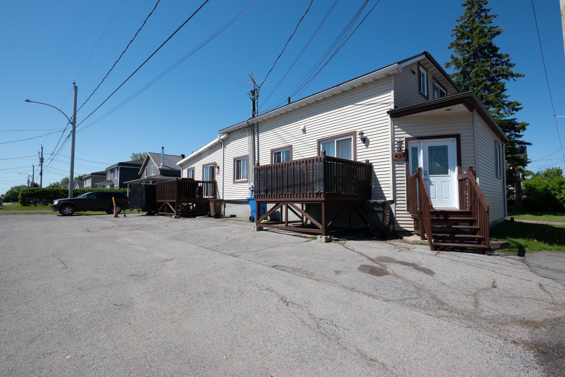 MLS: 22104677