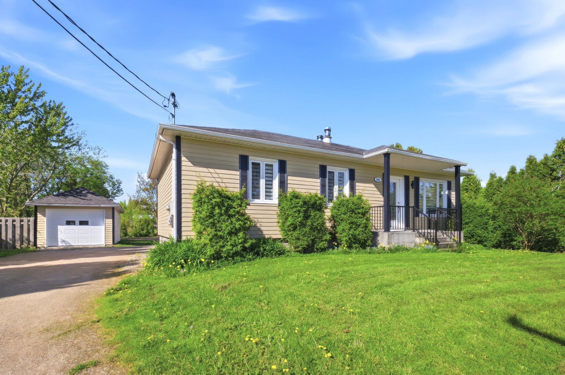 MLS: 26881688