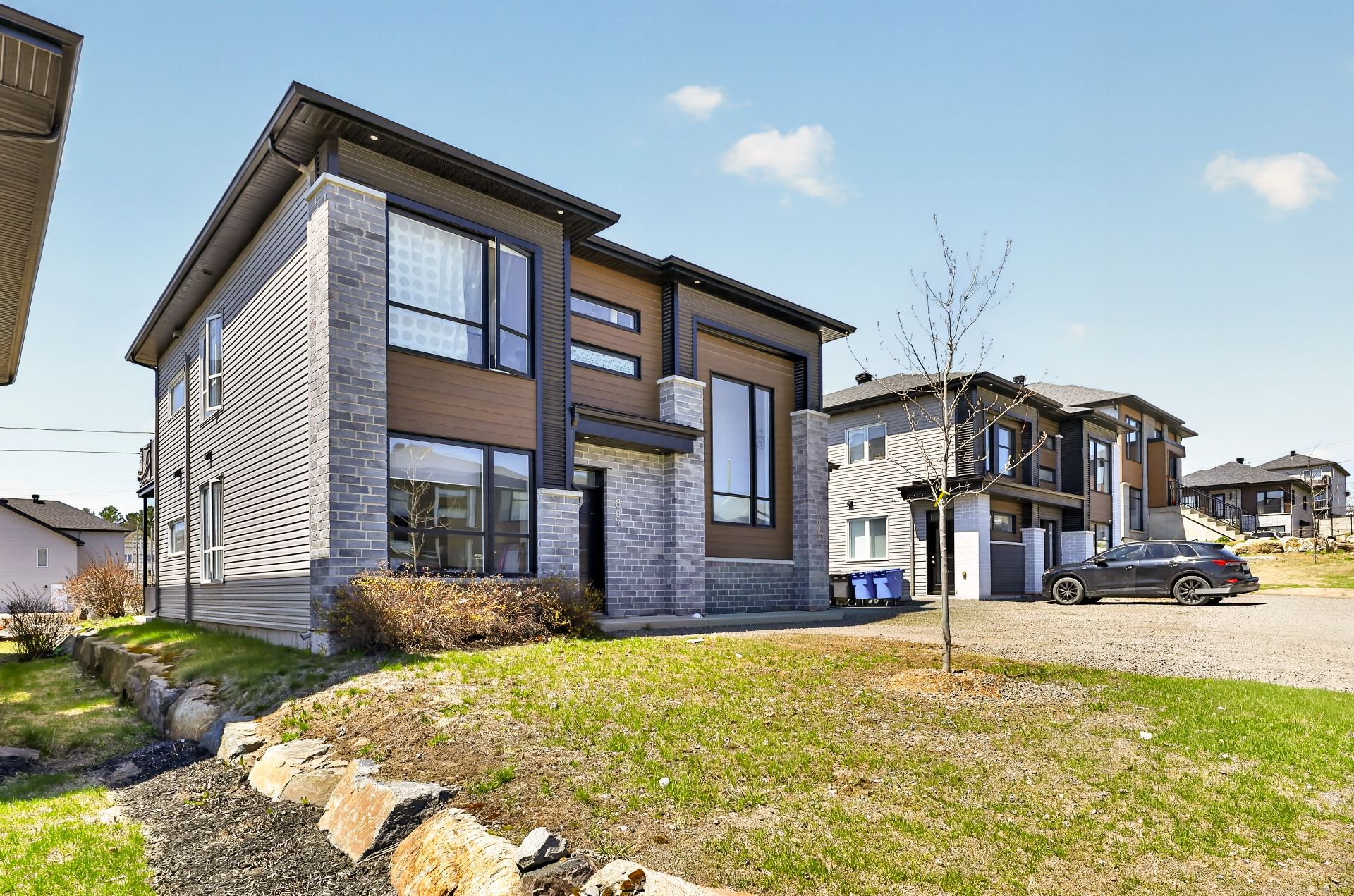 MLS: 15605888