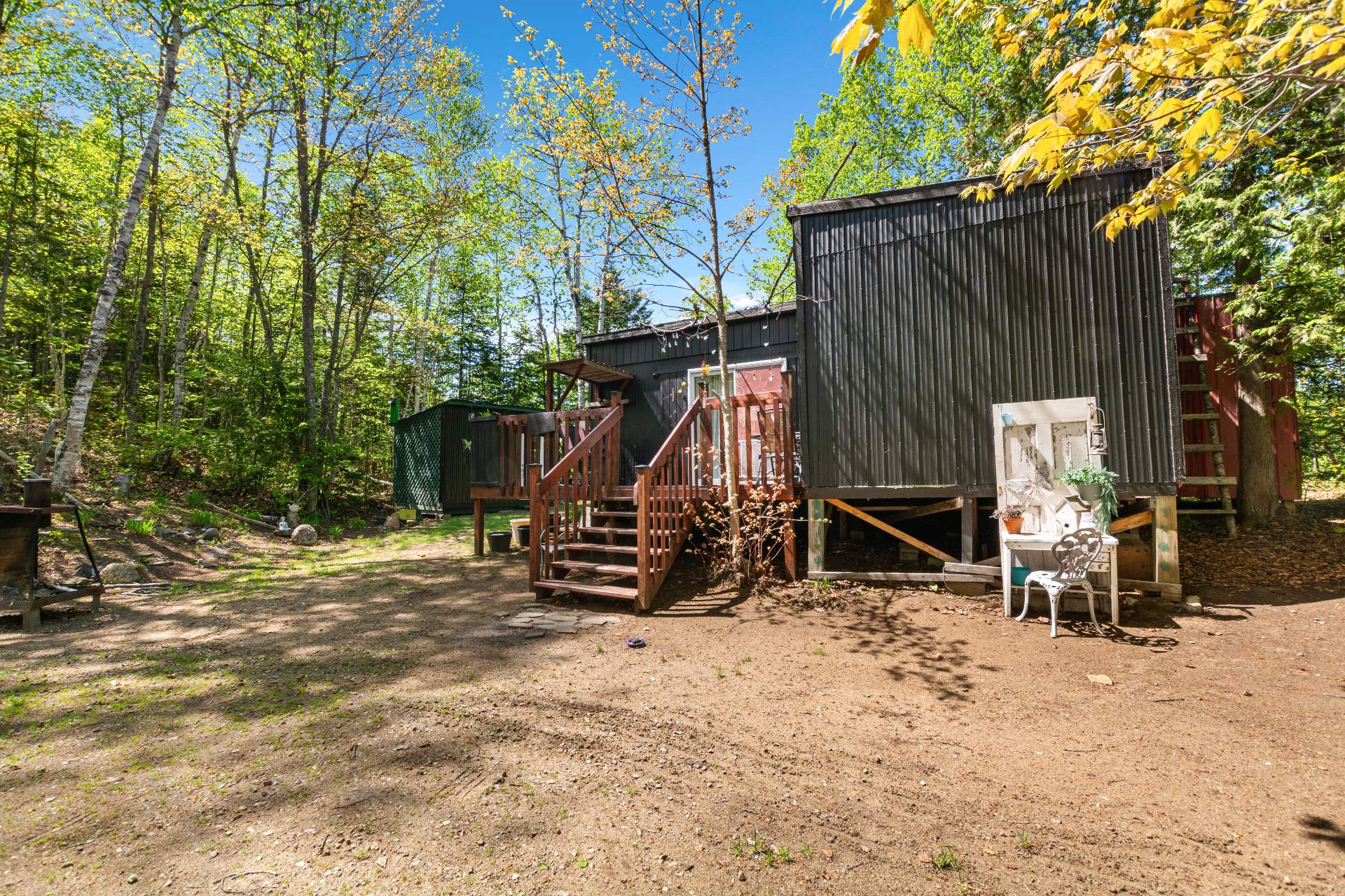 MLS: 21993628