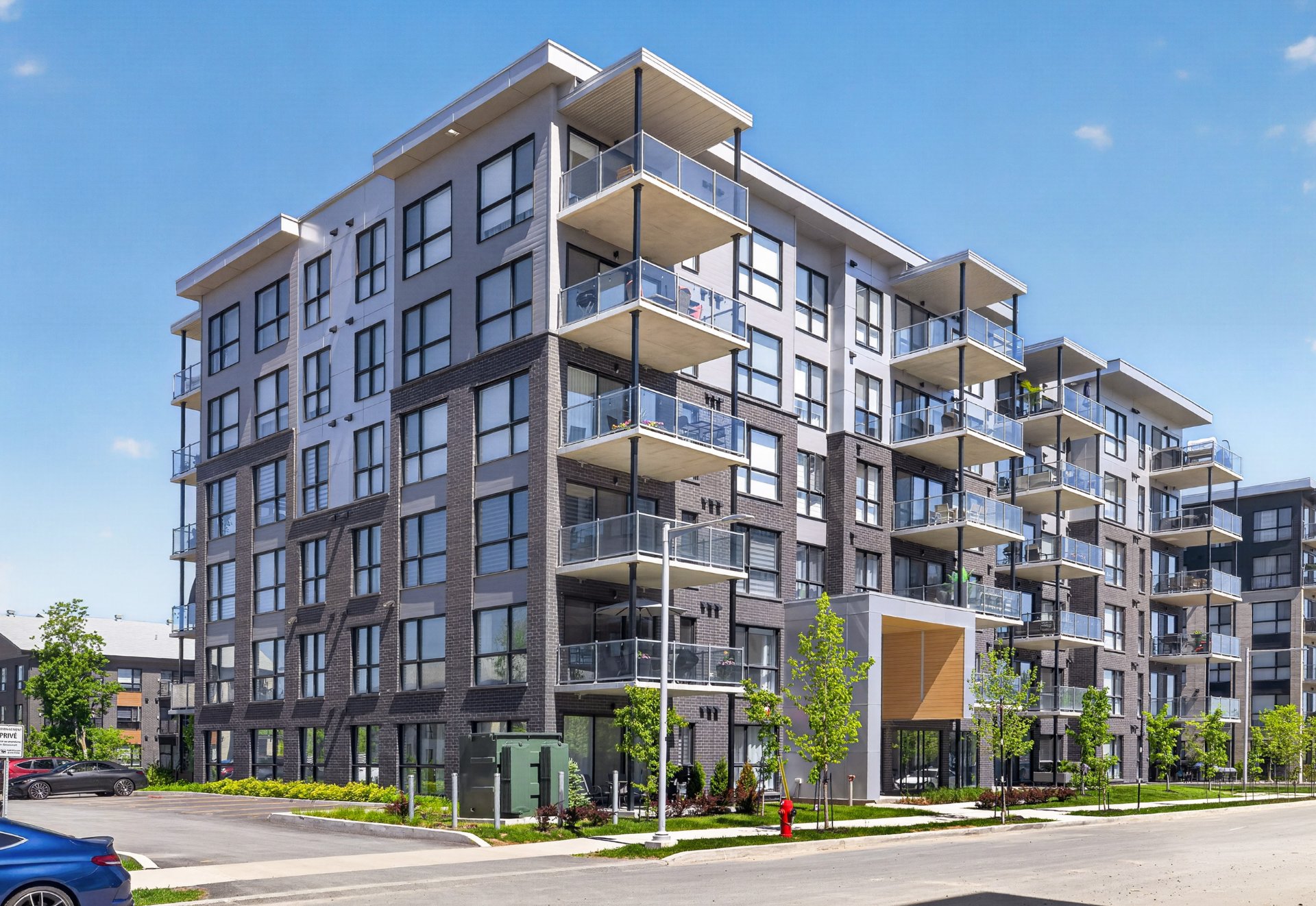 MLS: 27933064