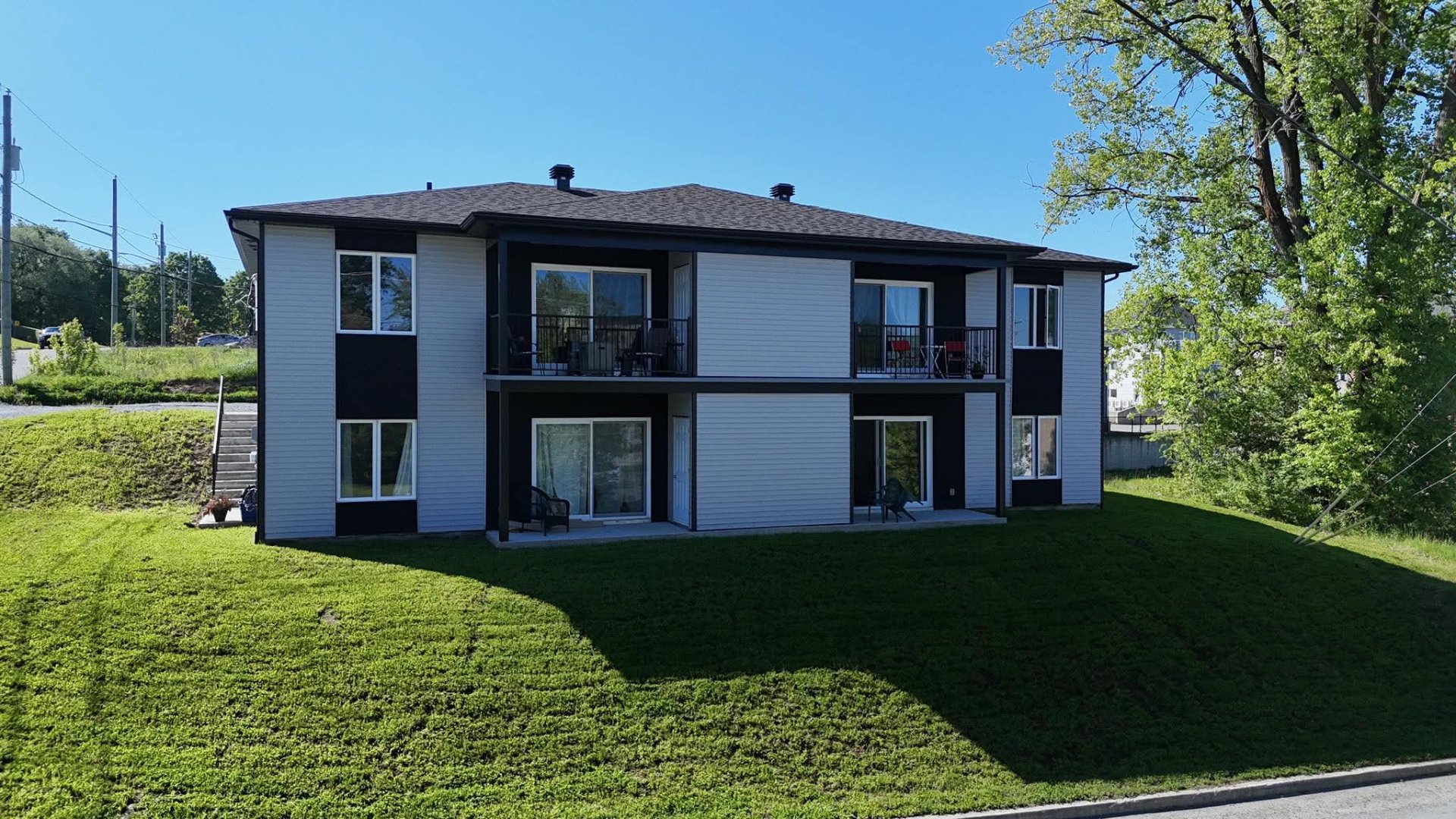 MLS: 28946847