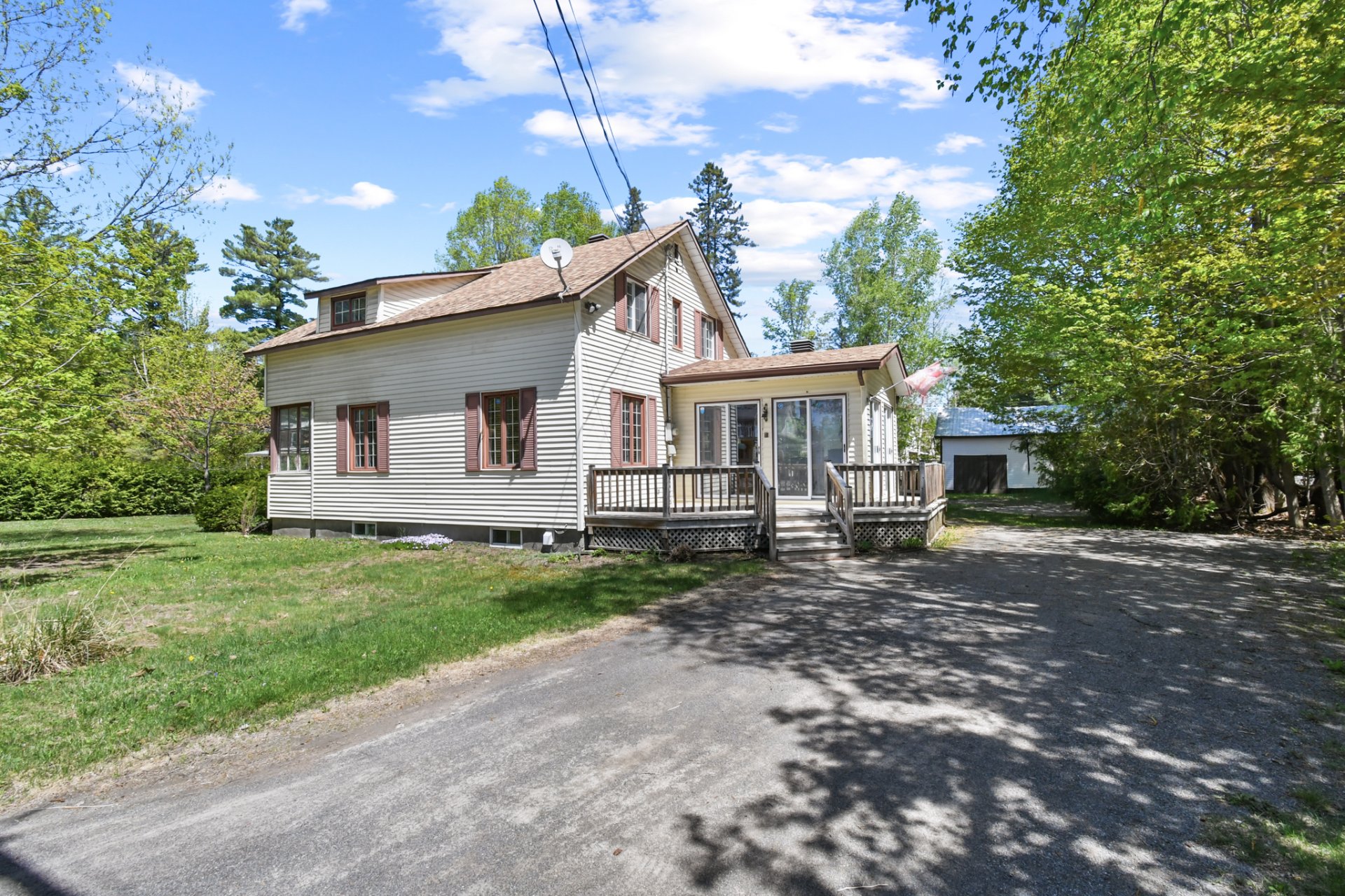 MLS: 24917453
