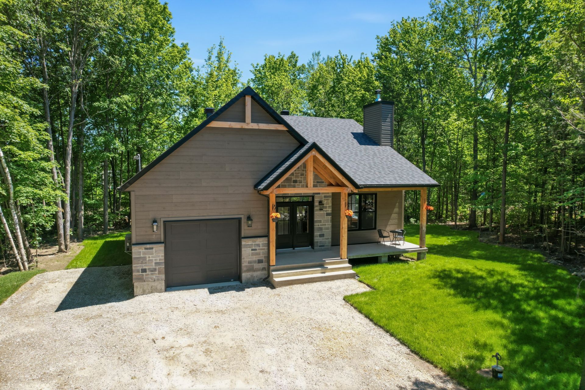 MLS: 26365000