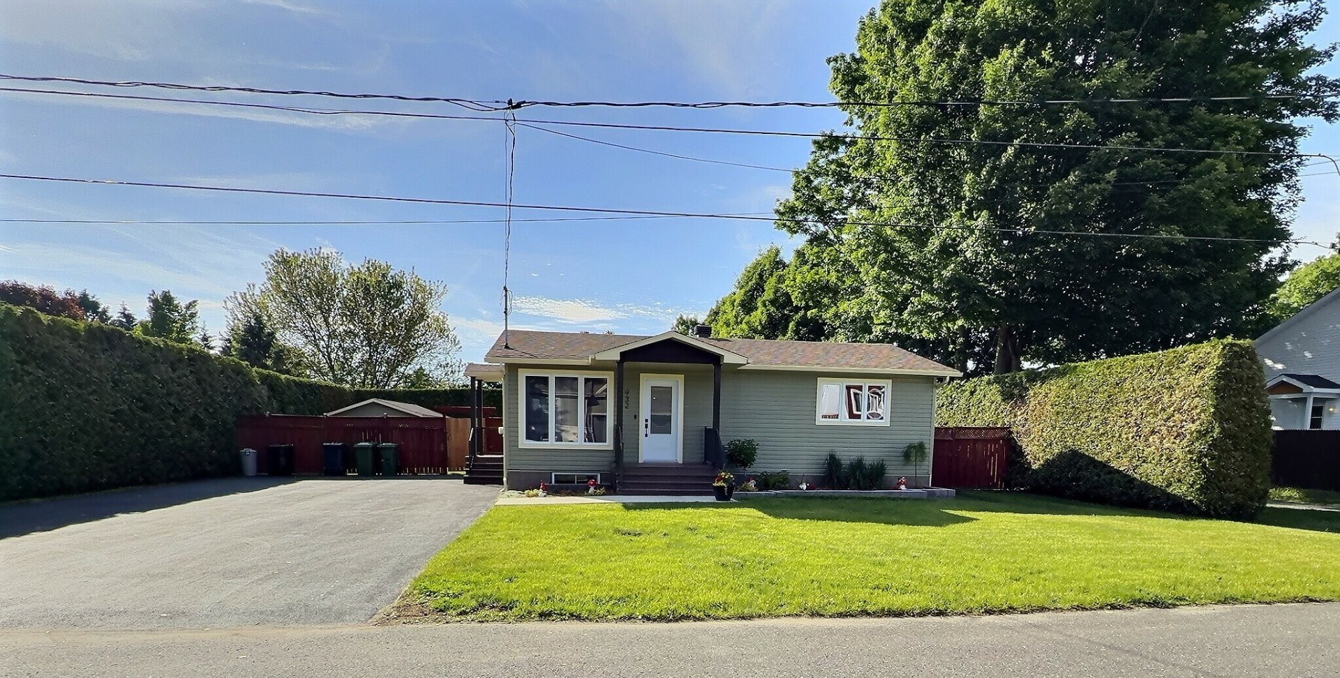MLS: 25891486