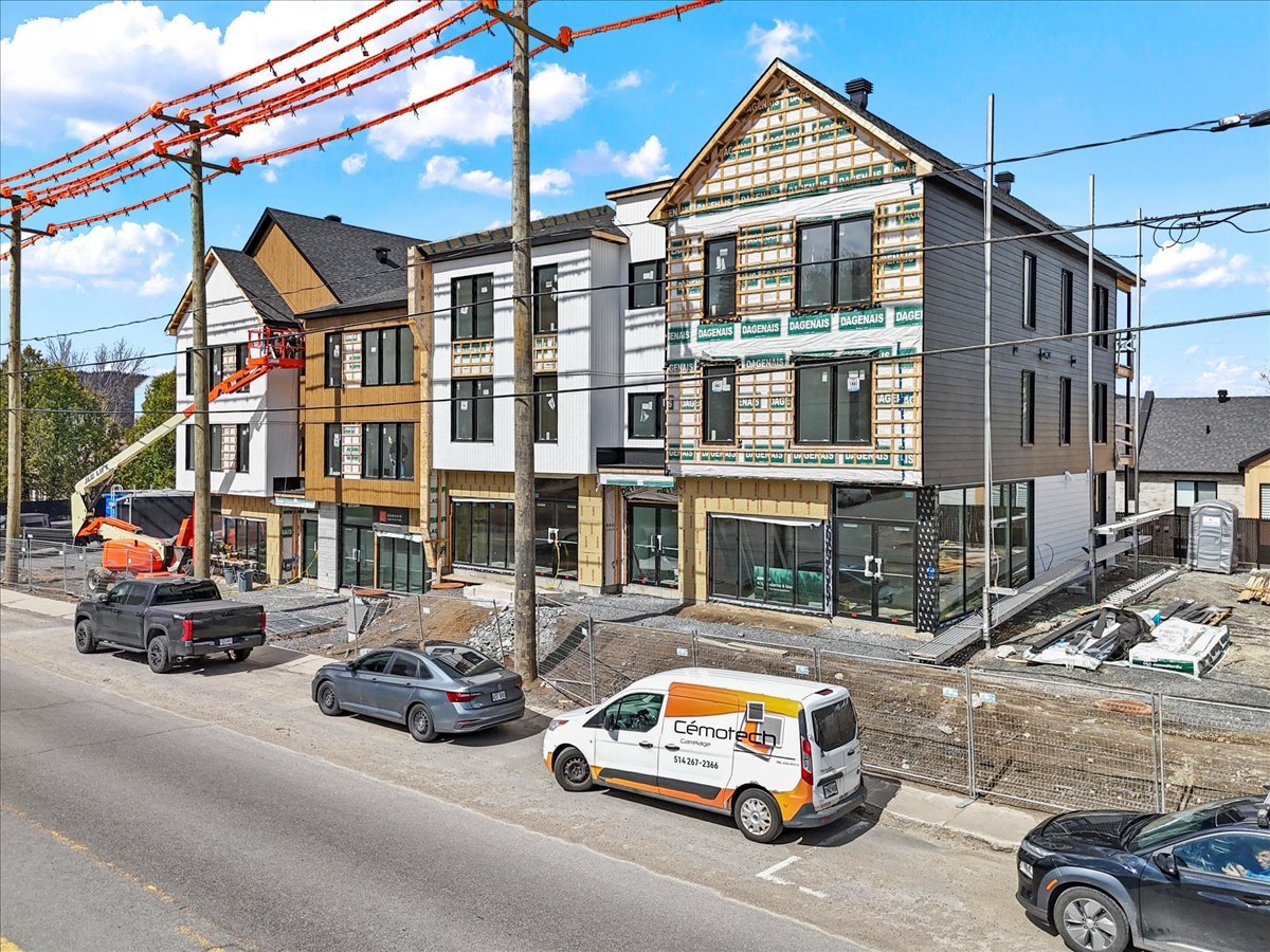 MLS: 27225435