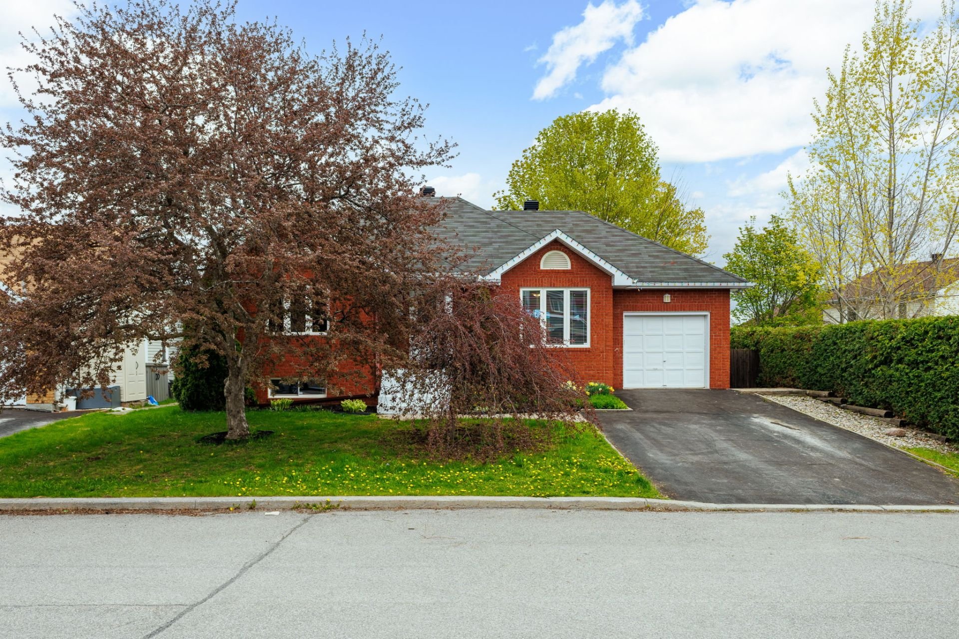 MLS: 17132908