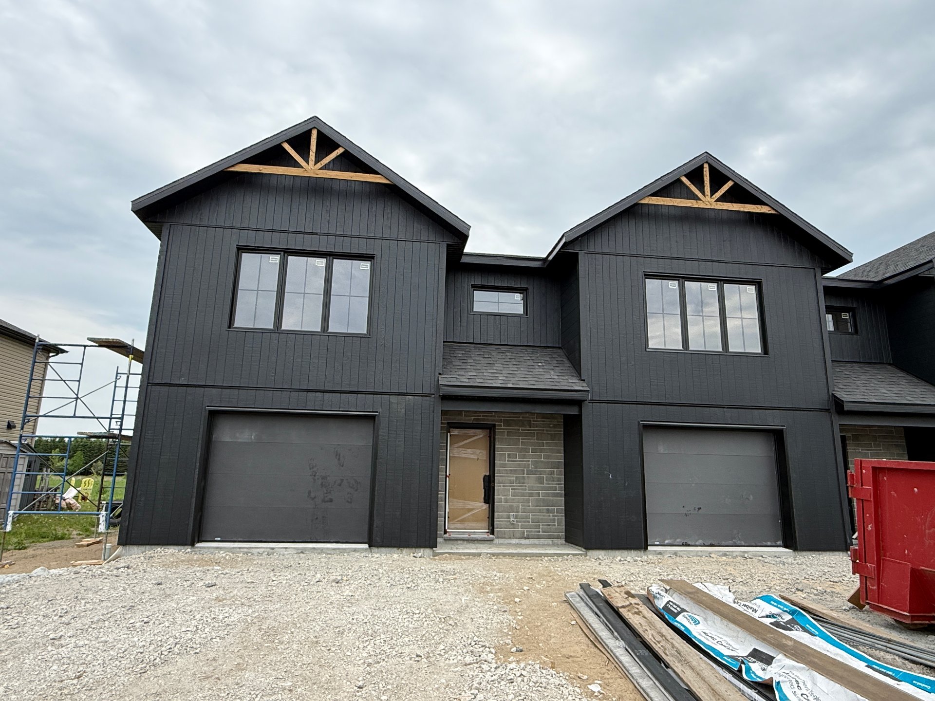 MLS: 26591624