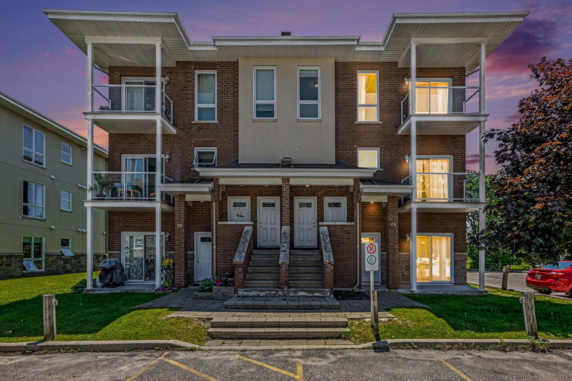 MLS: 20956987