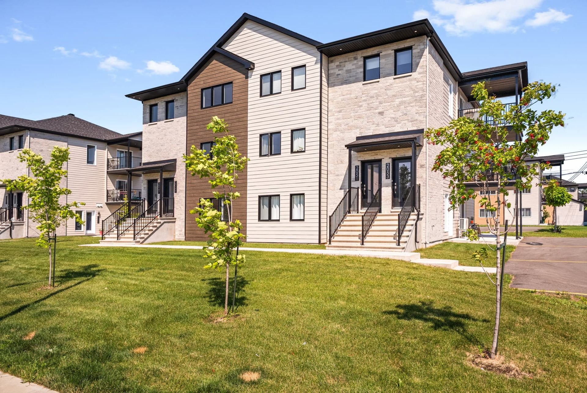 MLS: 21904088