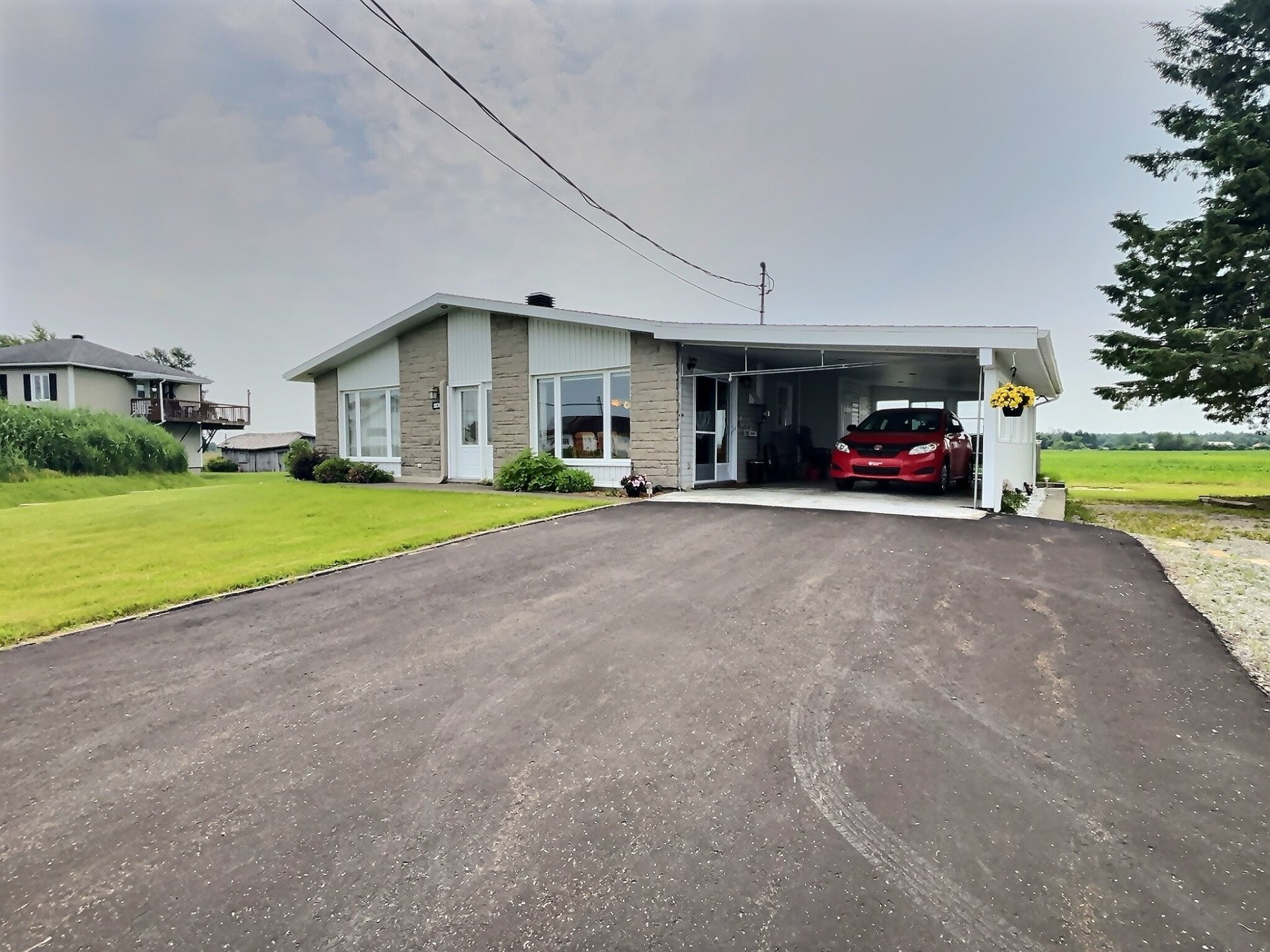 MLS: 12305256