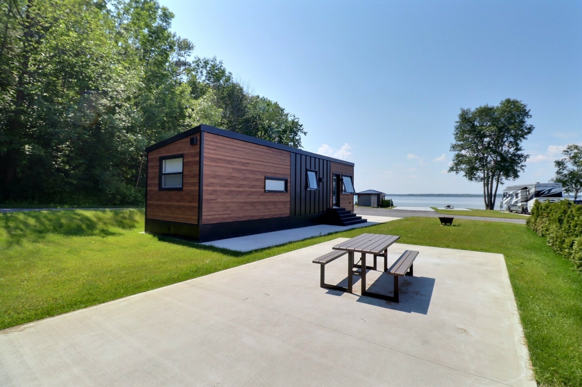 MLS: 14868269