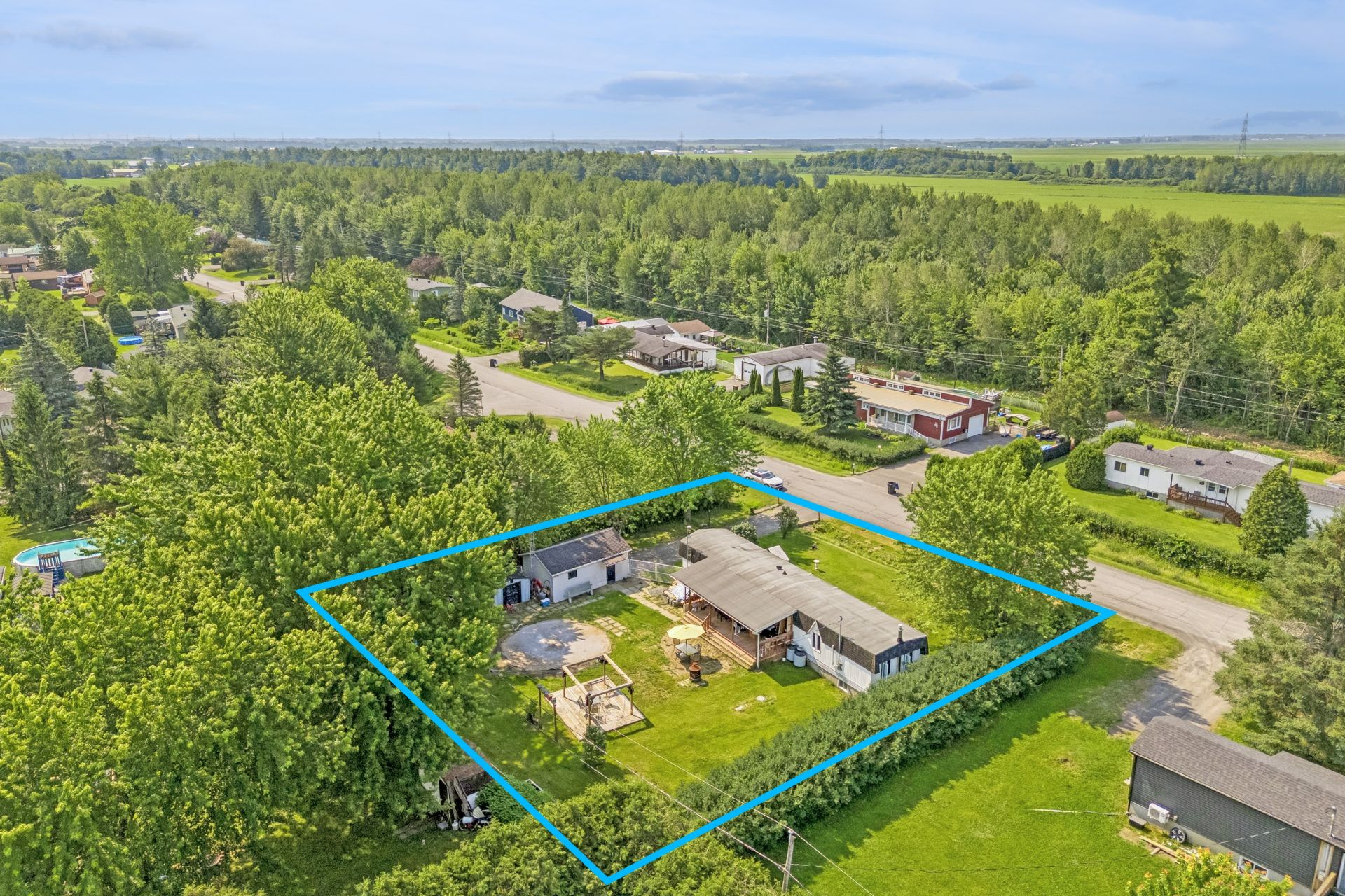 MLS: 28878275