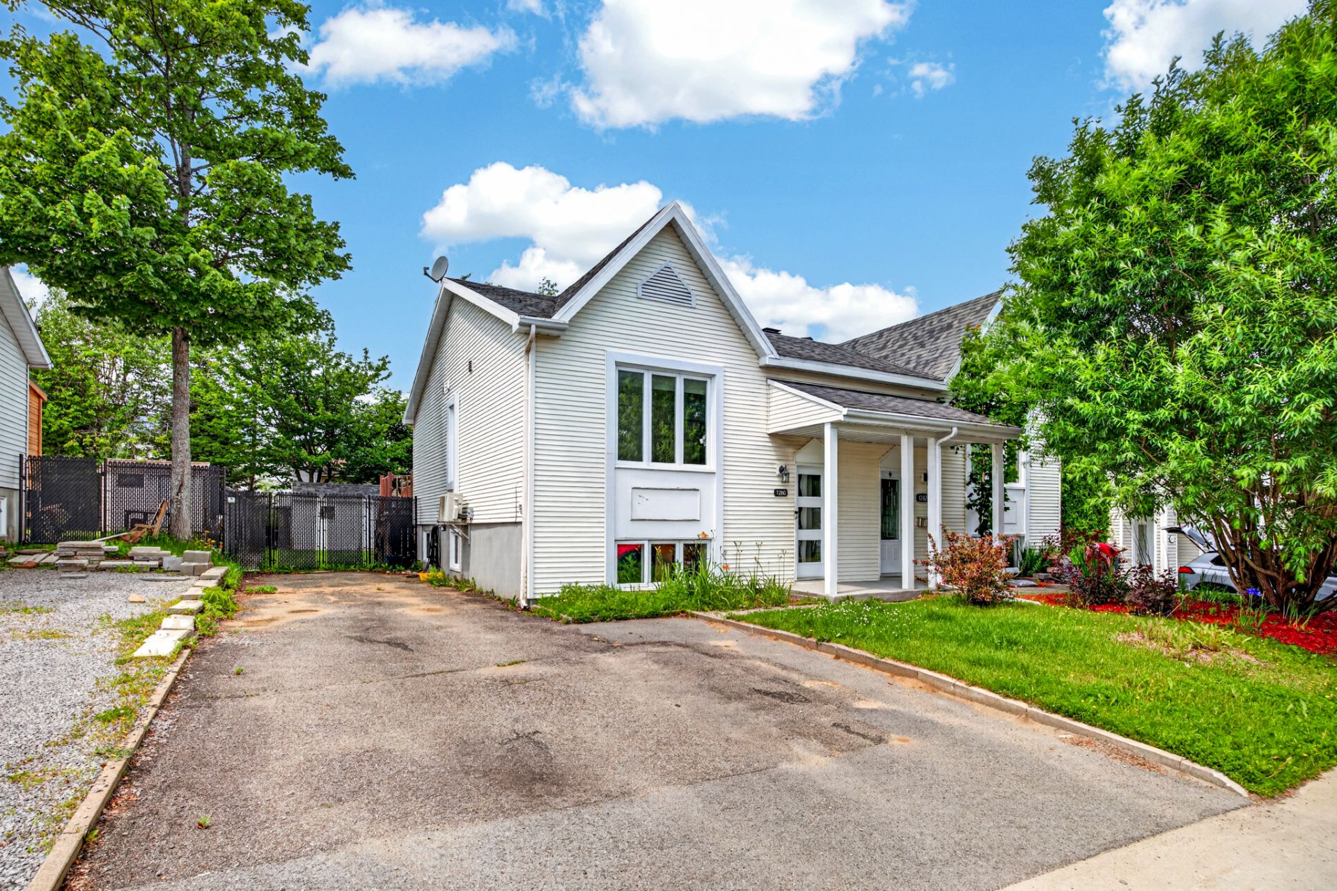 MLS: 17906494
