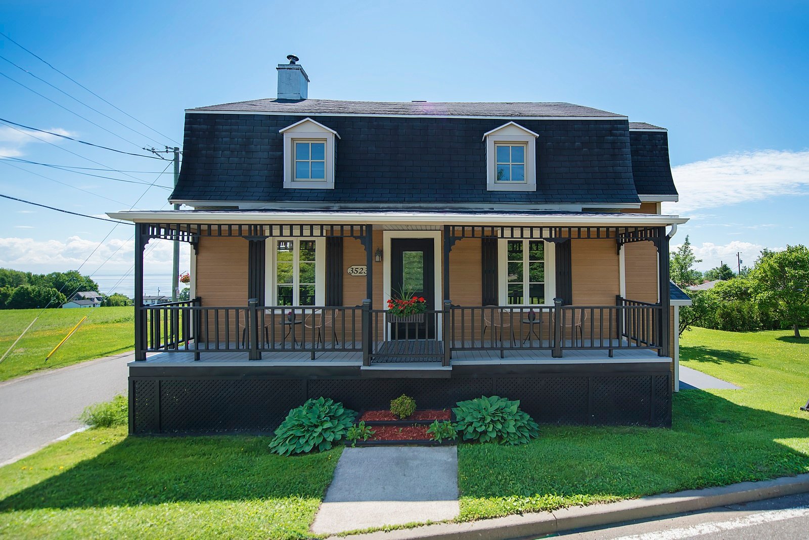 MLS: 17711653