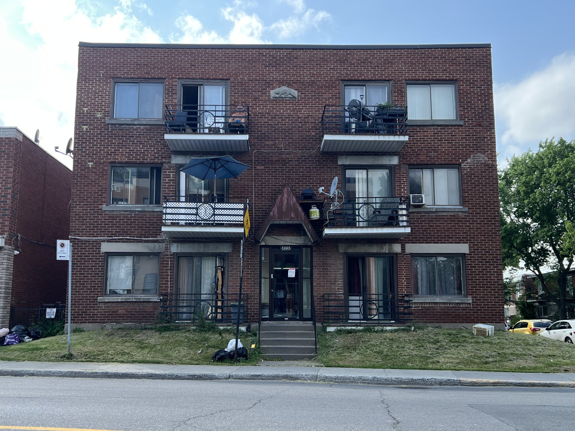 MLS: 24894217