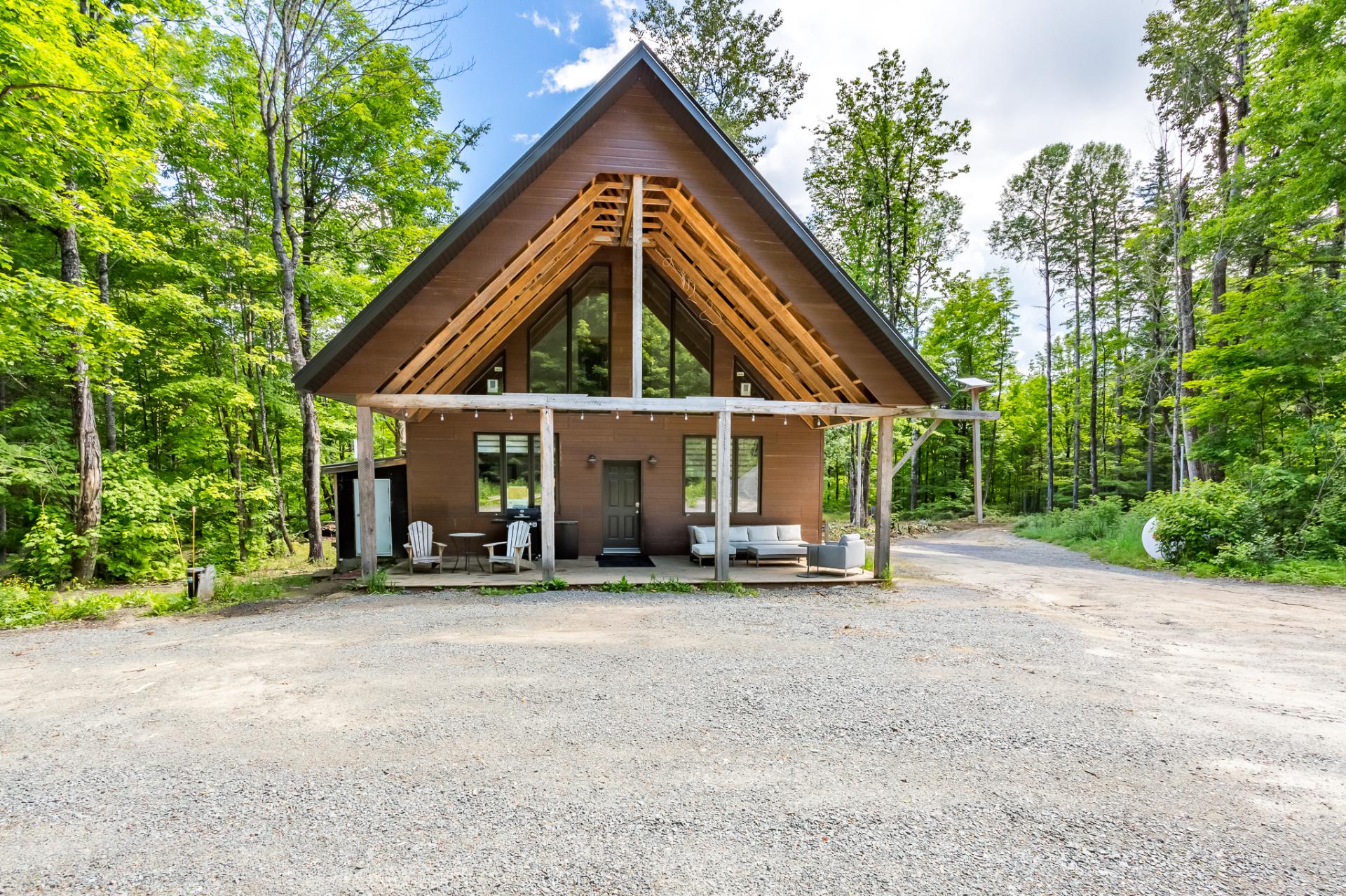 MLS: 16233984