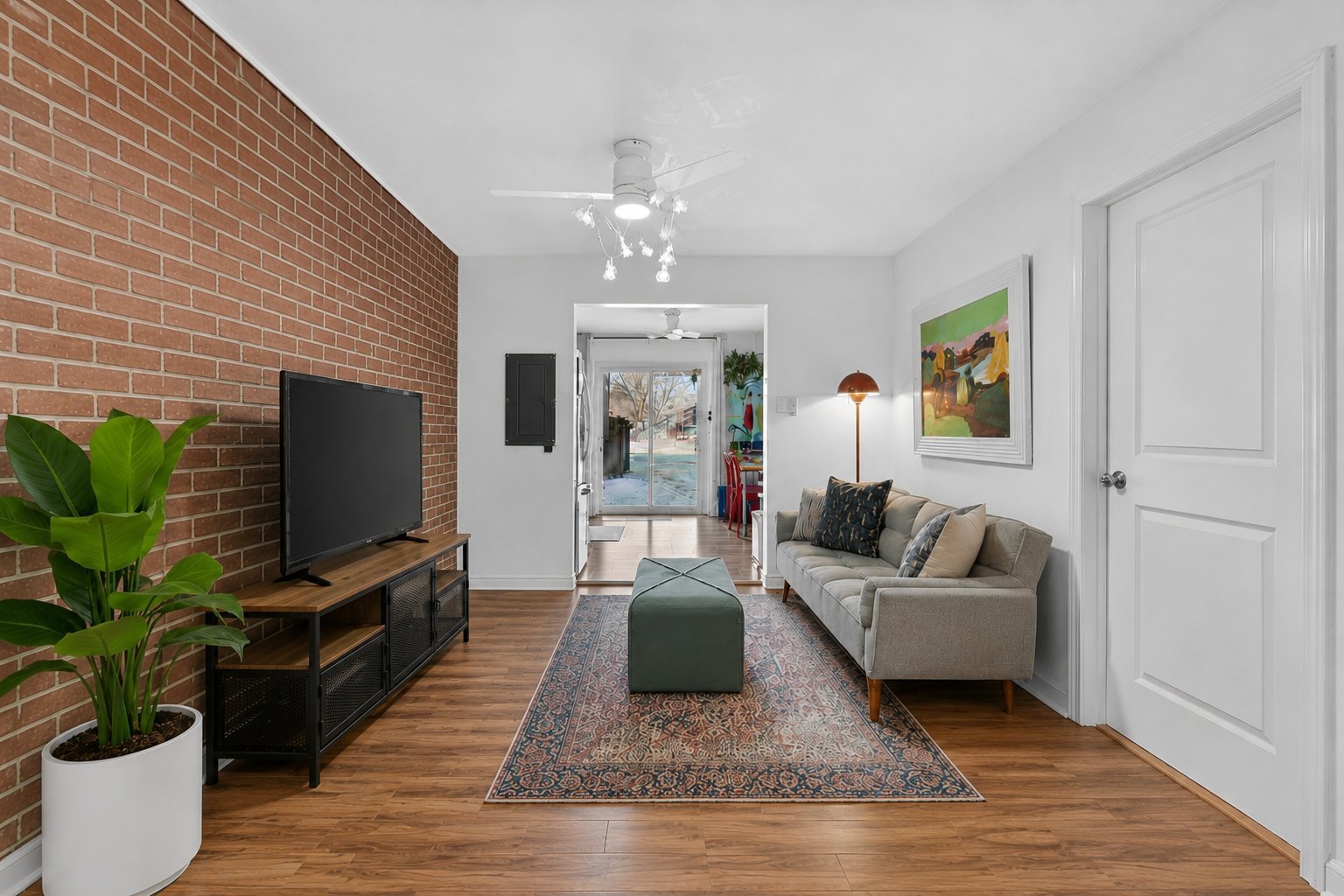 MLS: 22739626