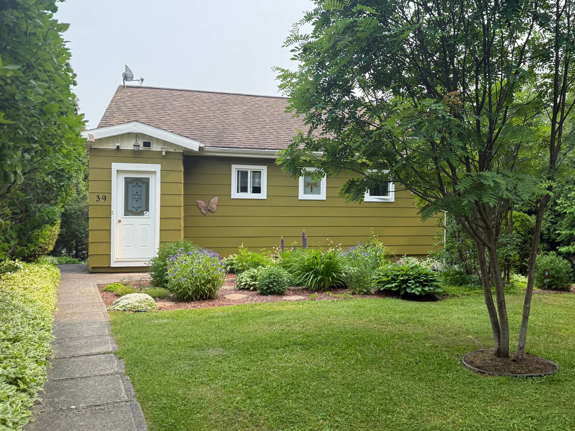 MLS: 21762906
