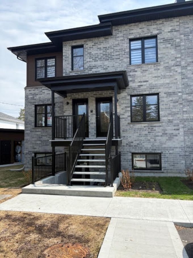 MLS: 26910342