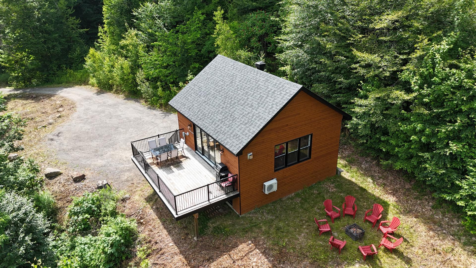 MLS: 21426011