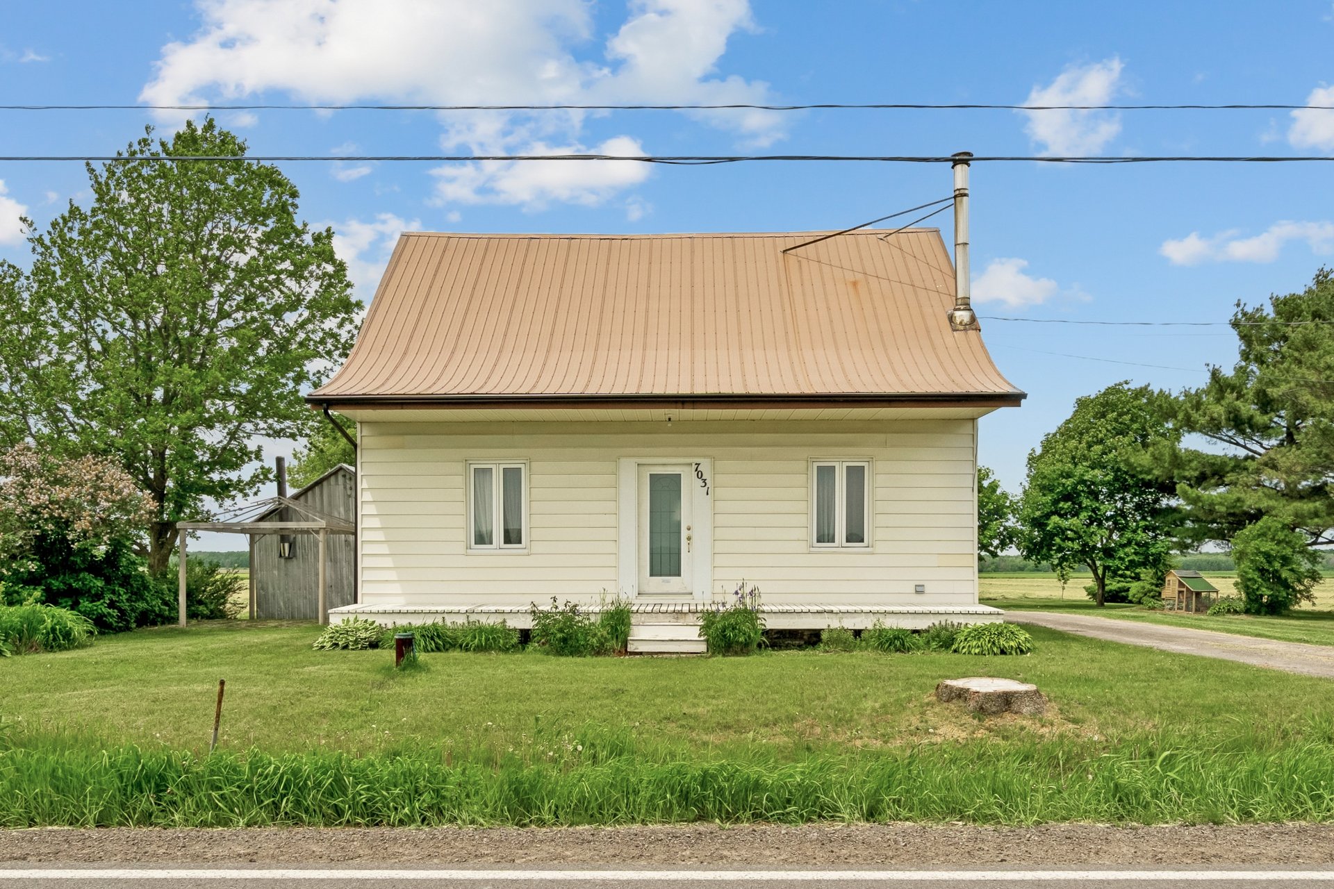 MLS: 27964633