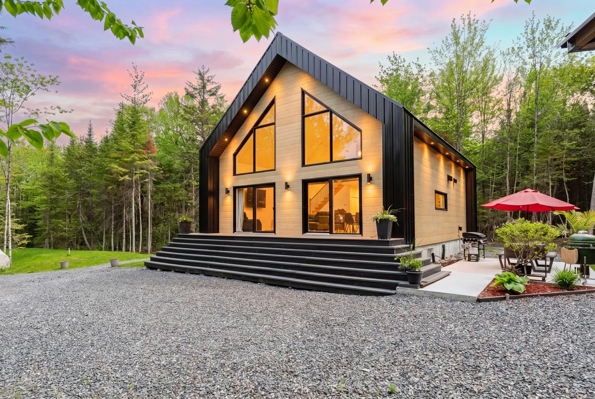 MLS: 24683084