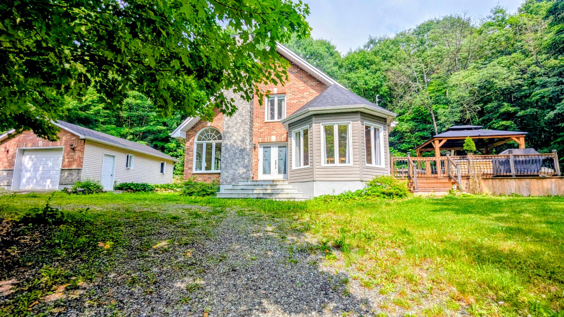 MLS: 21816159