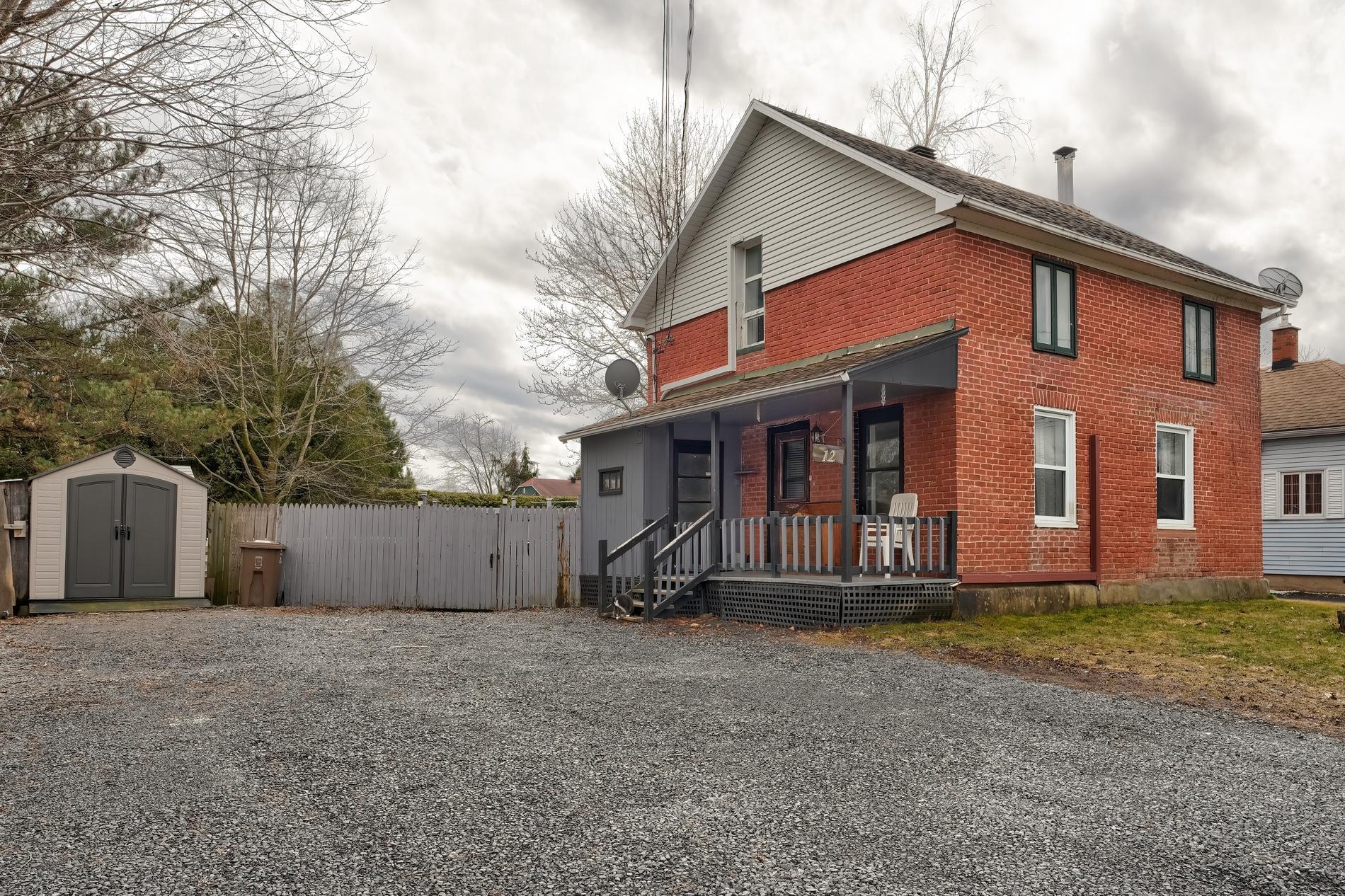 MLS: 21455635