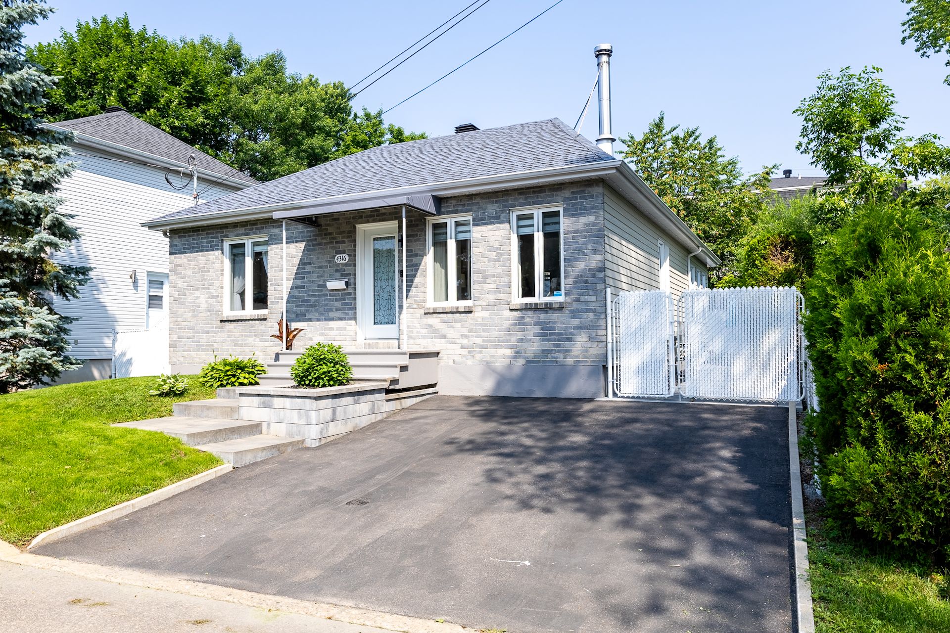 MLS: 14142358