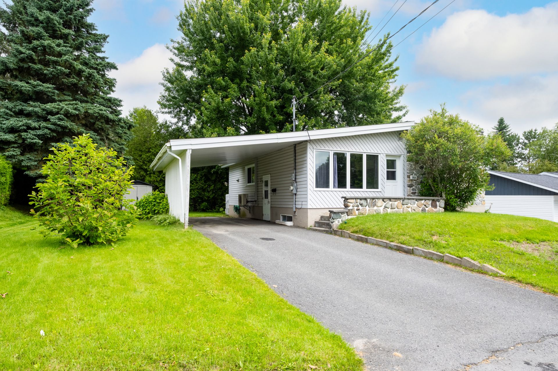 MLS: 19008634