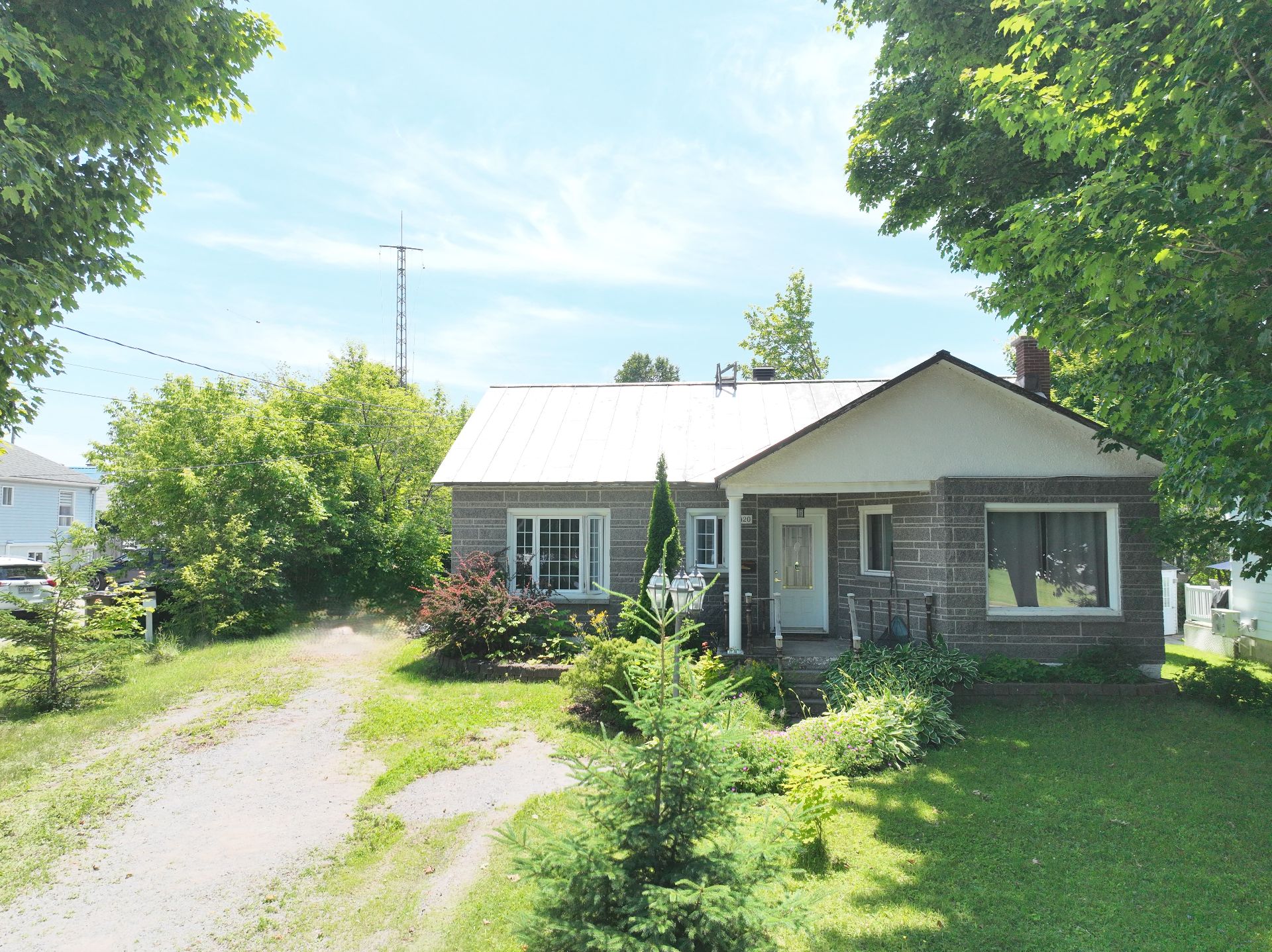 MLS: 19768851