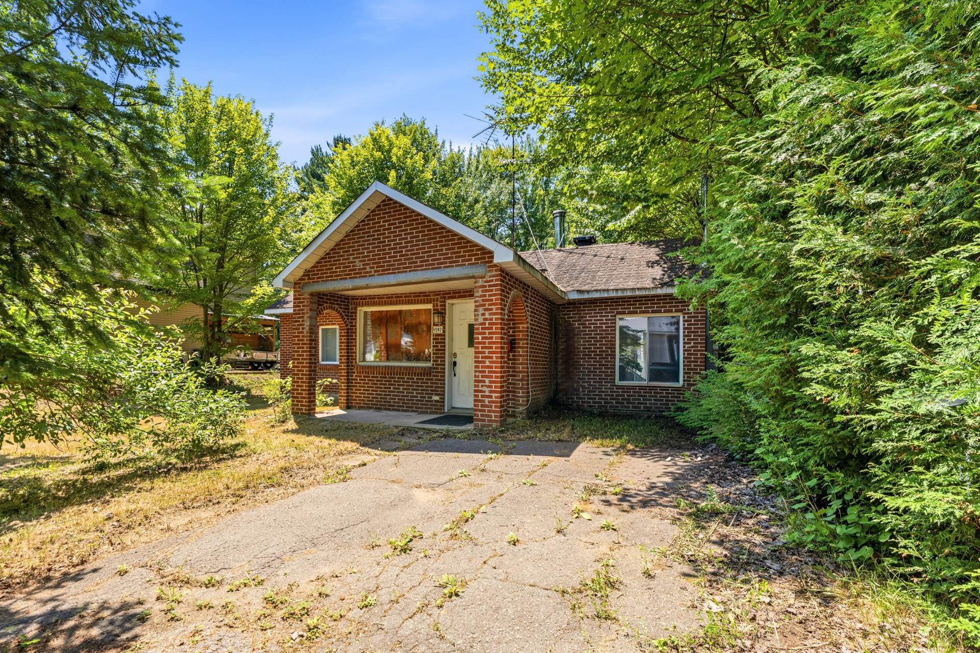 MLS: 16804768