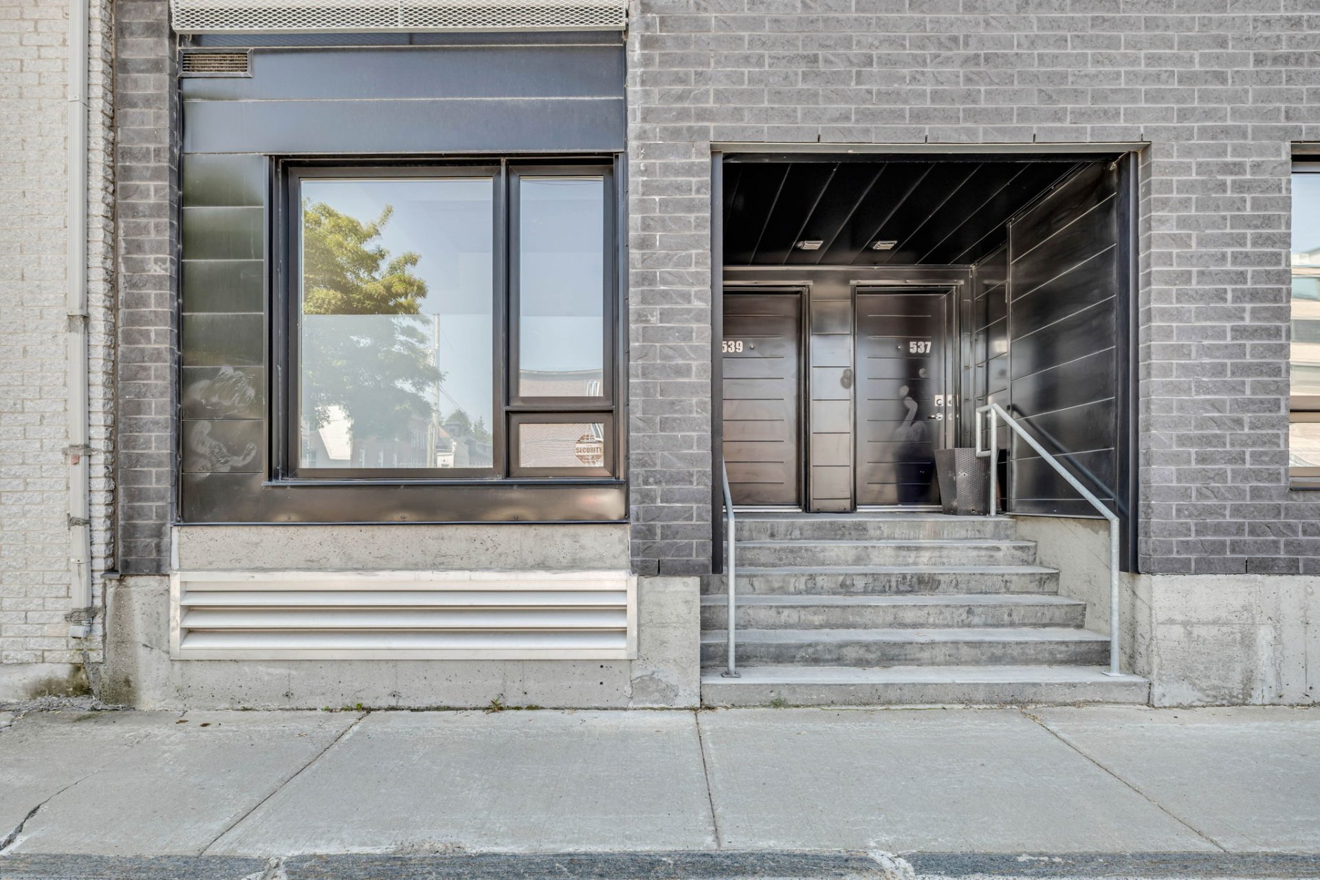 MLS: 10352851
