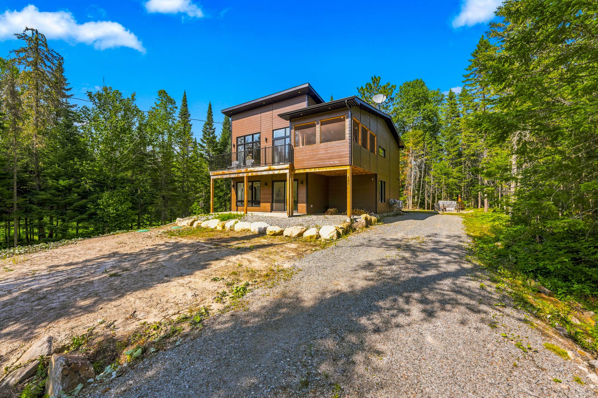 MLS: 27014524