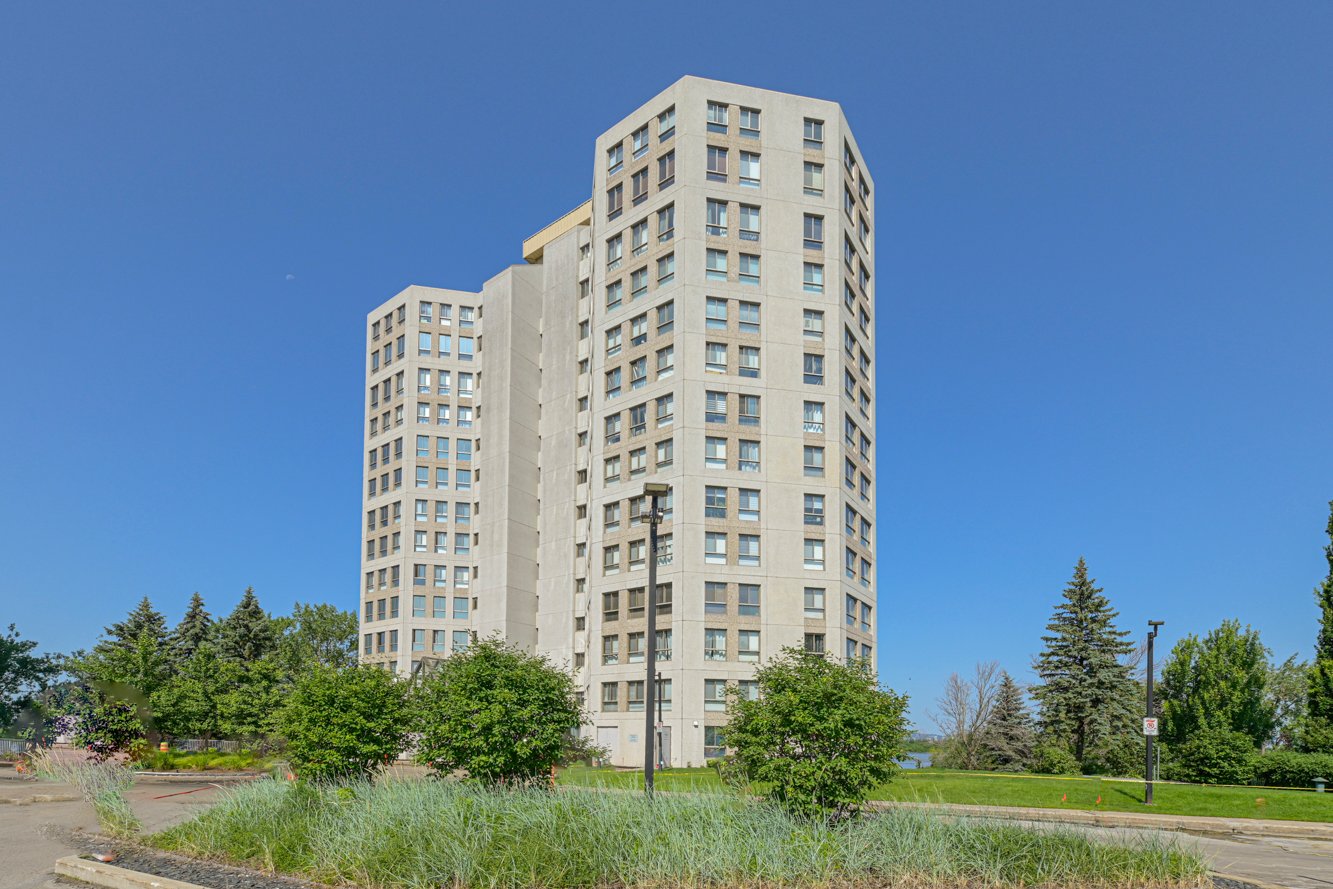 MLS: 24630730