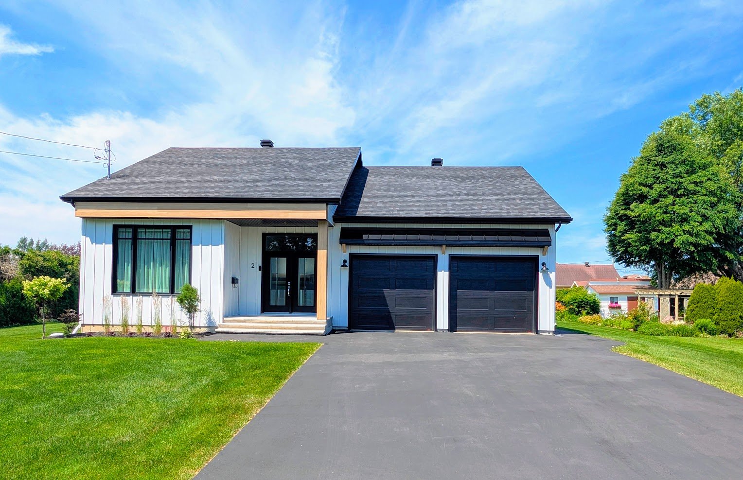 MLS: 15068386