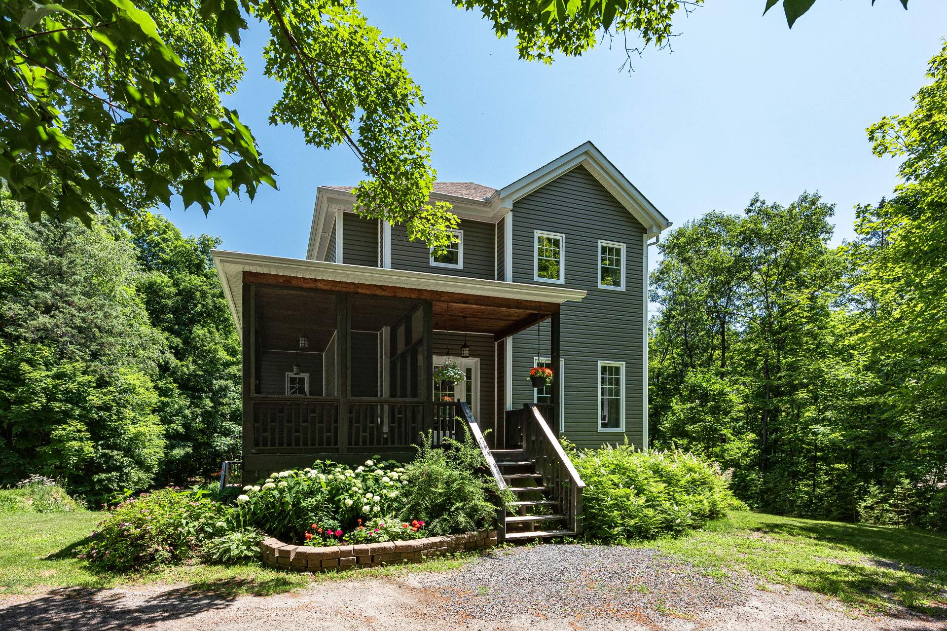 MLS: 25417469